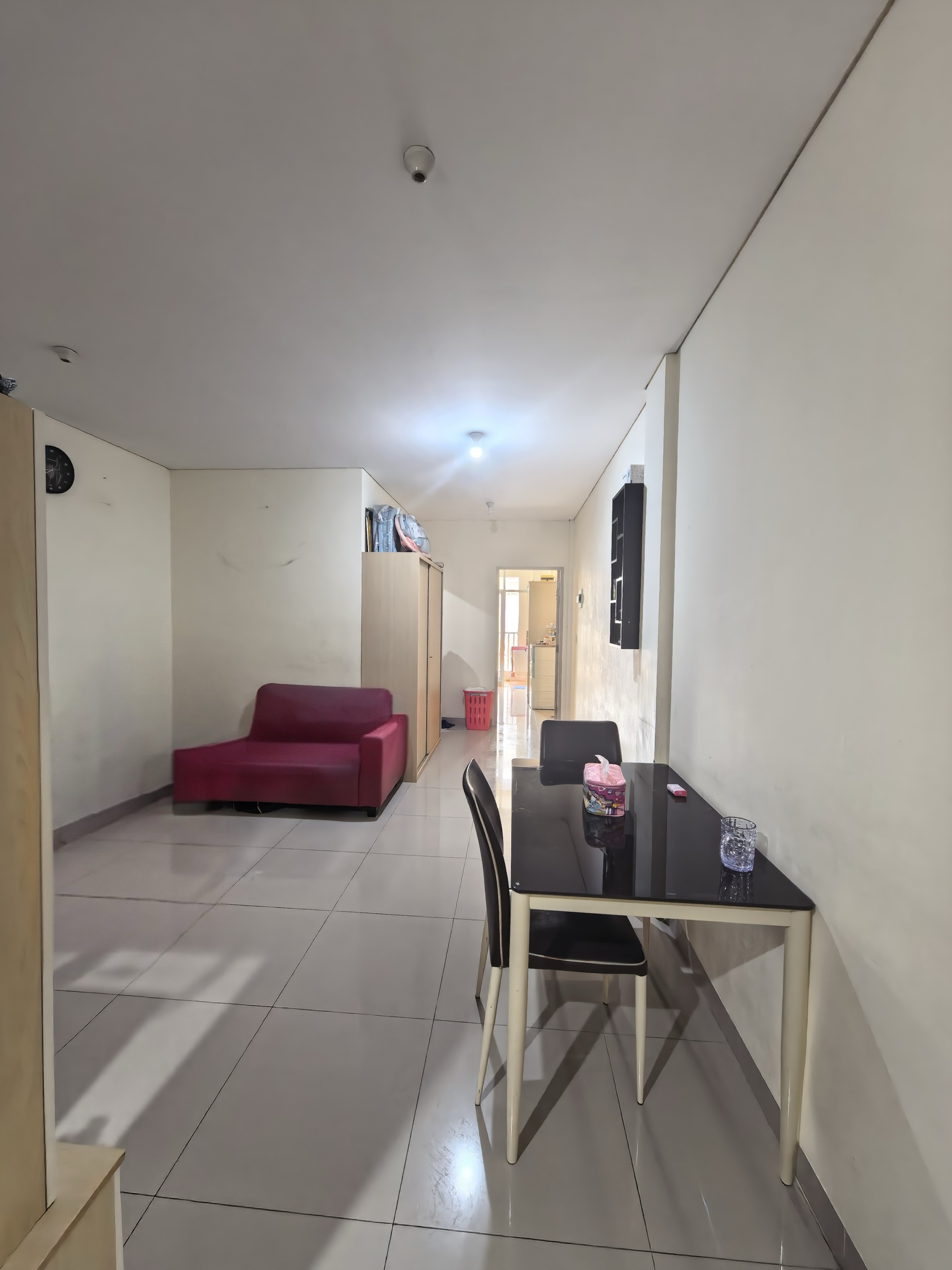 Rumah Disewa di Jakarta Barat, foto 1 dari 10
