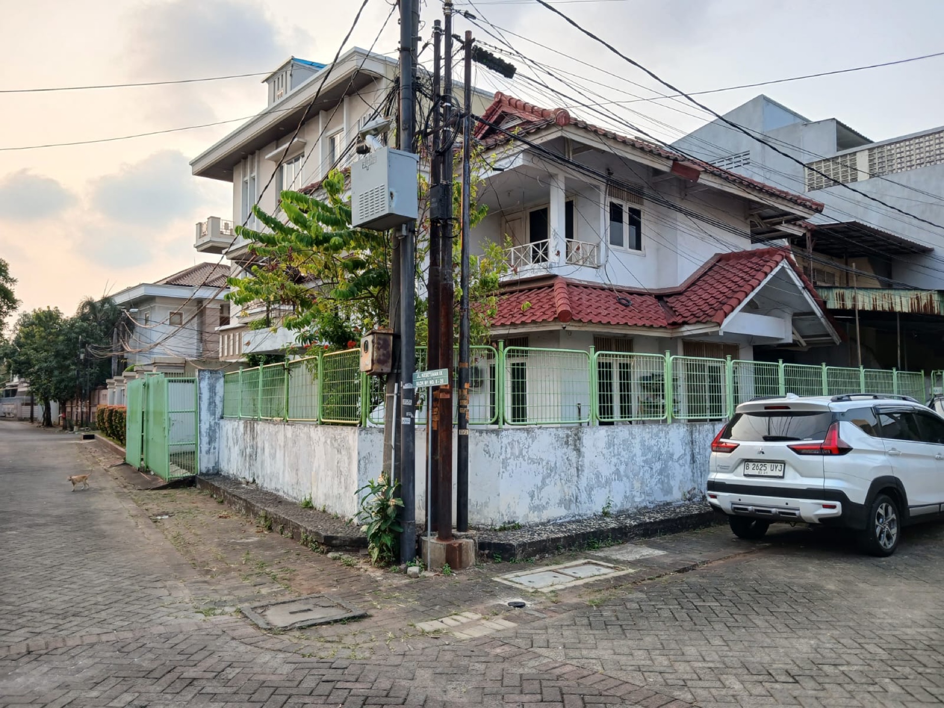 Rumah Dijual di Jakarta Barat, foto 1 dari 4