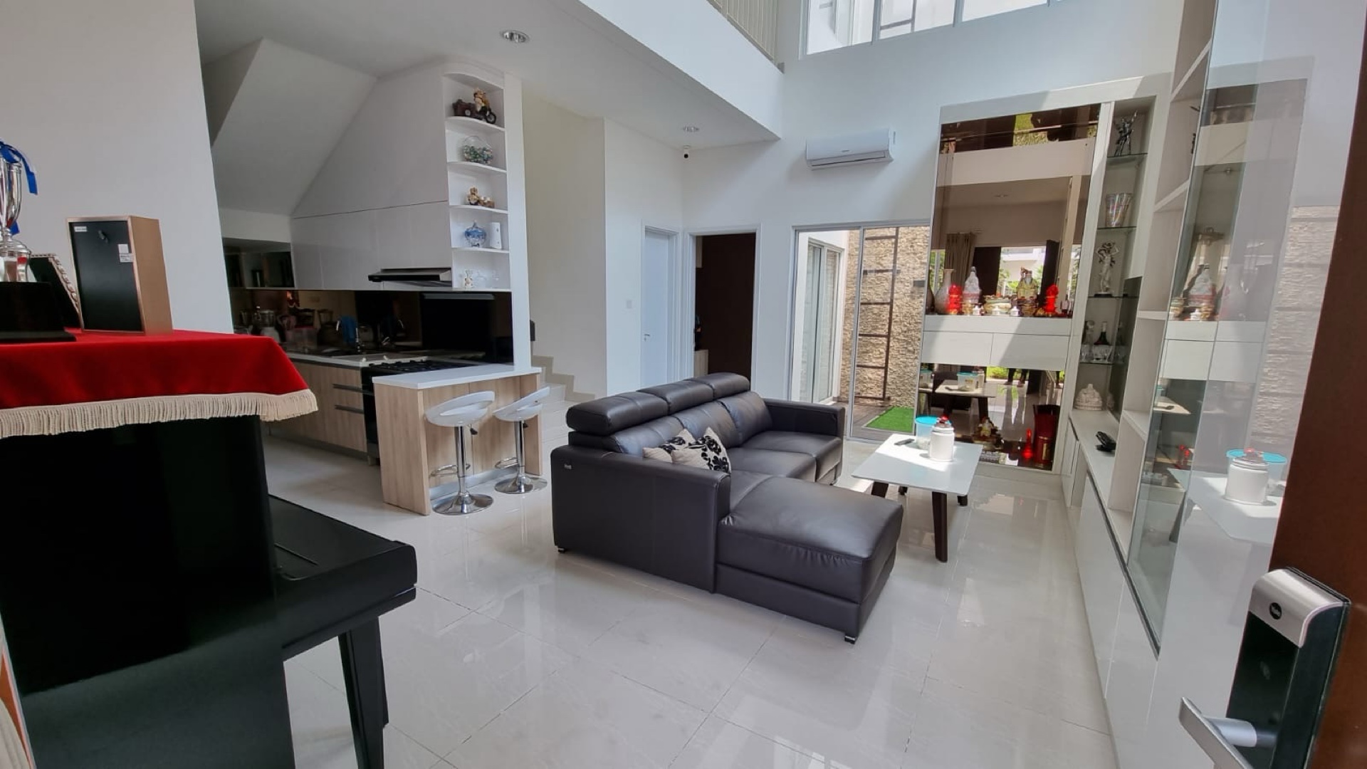 Rumah Dijual di Tangerang, foto 1 dari 9