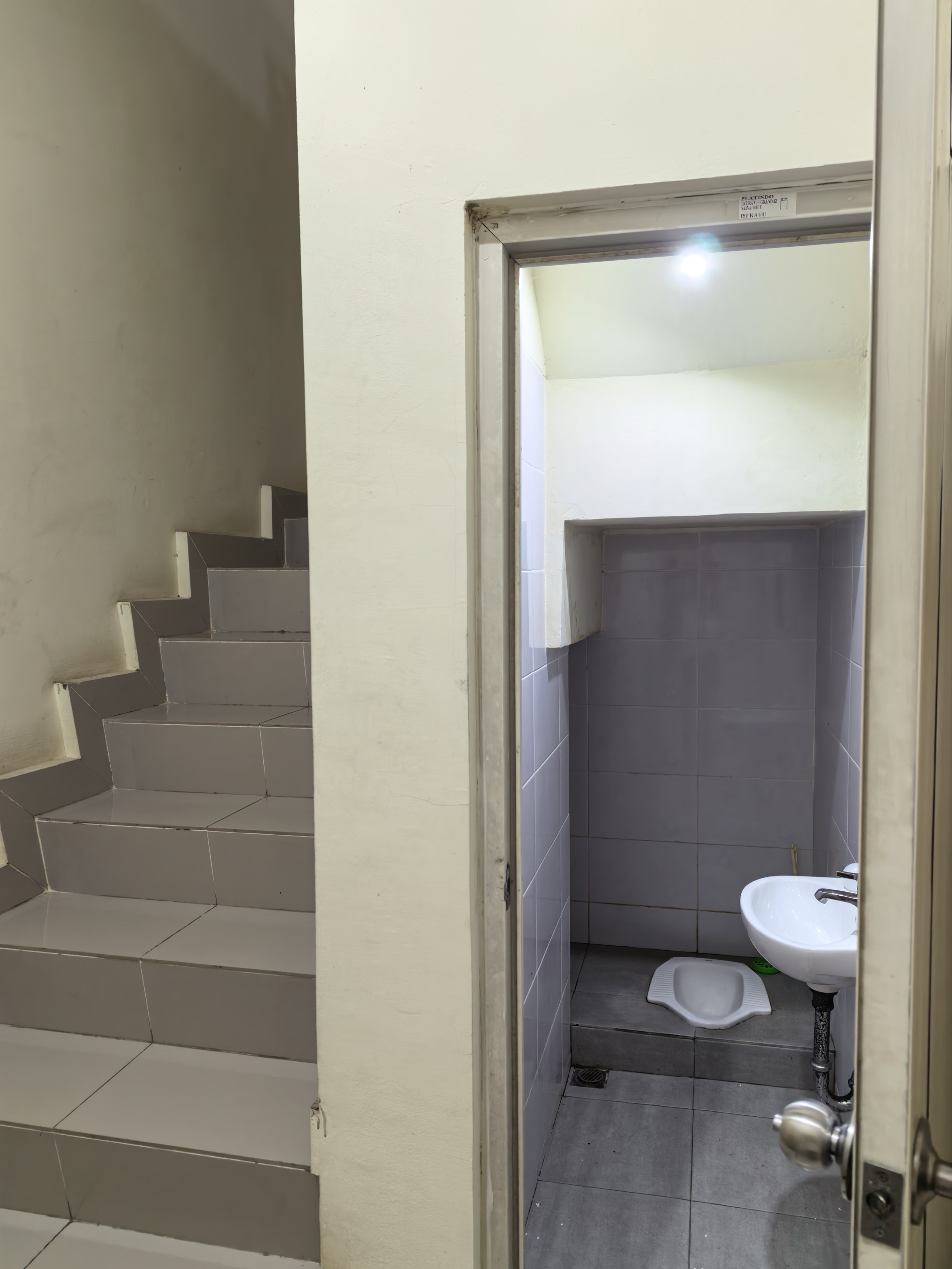 Ruko Dijual di Jakarta Barat, foto 1 dari 10