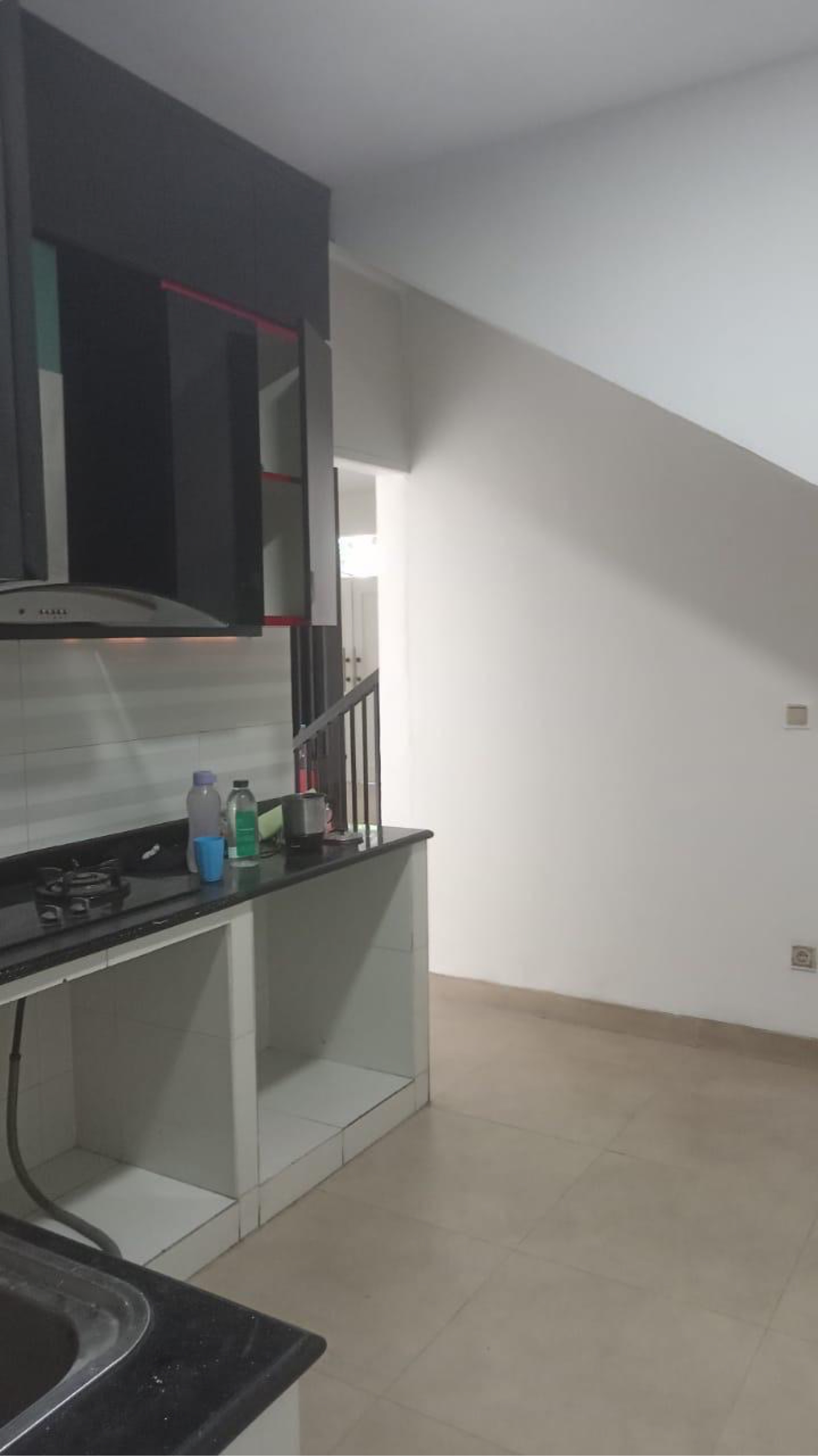 Rumah Dijual di Jakarta Barat, foto 1 dari 10