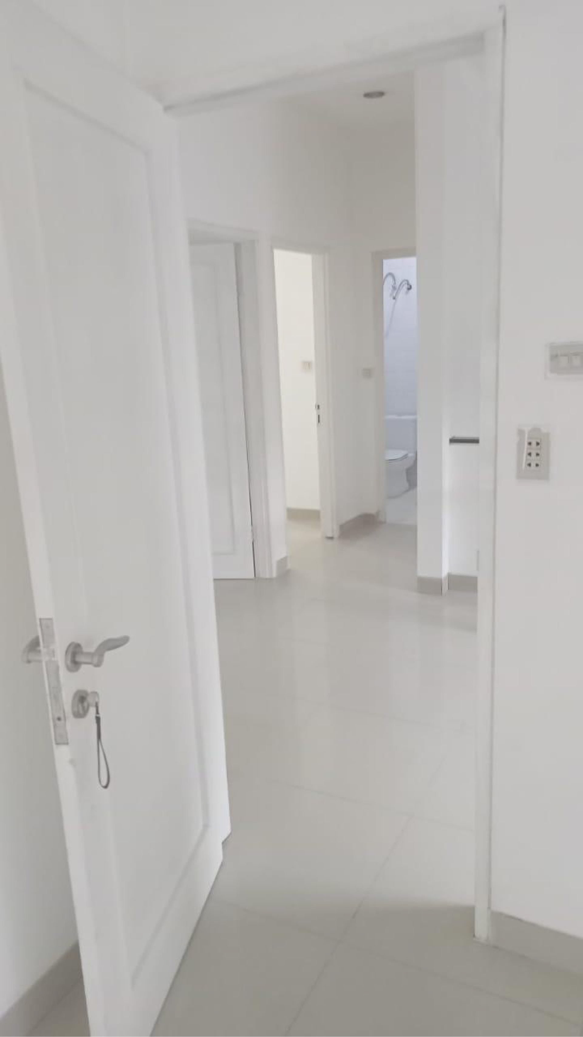 Rumah Dijual di Jakarta Barat, foto 1 dari 10