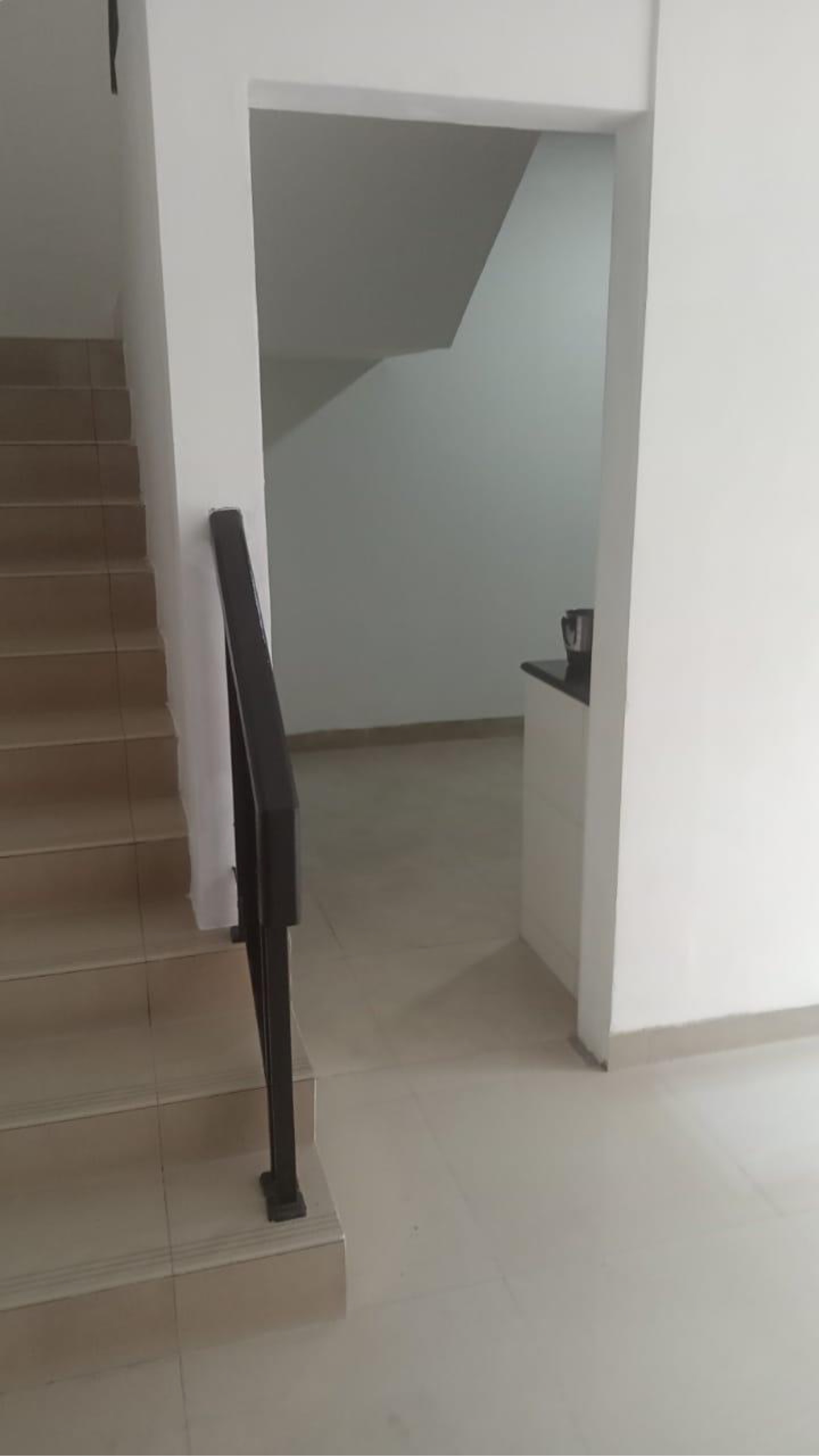 Rumah Dijual di Jakarta Barat, foto 1 dari 10