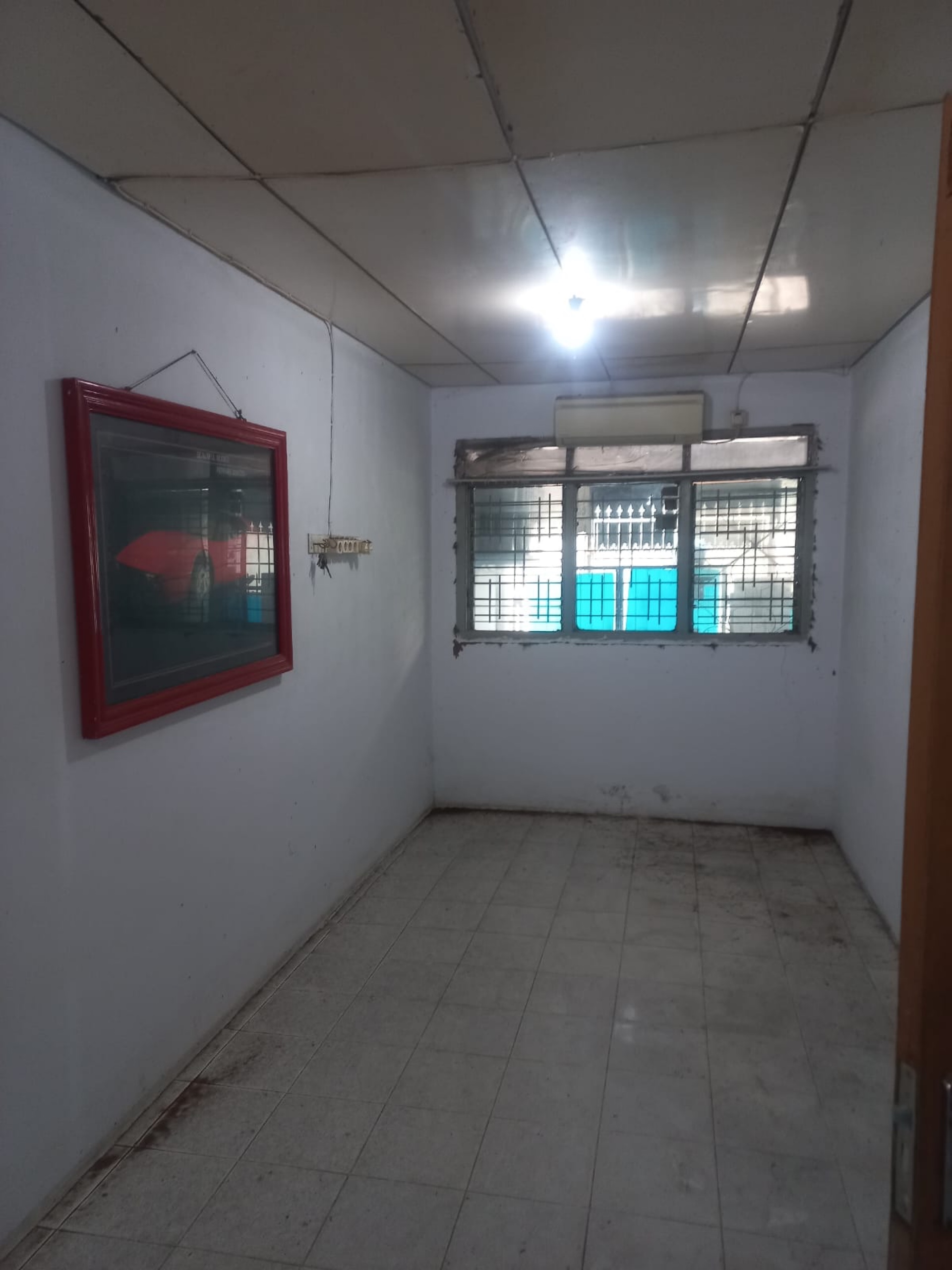 Rumah Dijual di Jakarta Barat, foto 1 dari 6