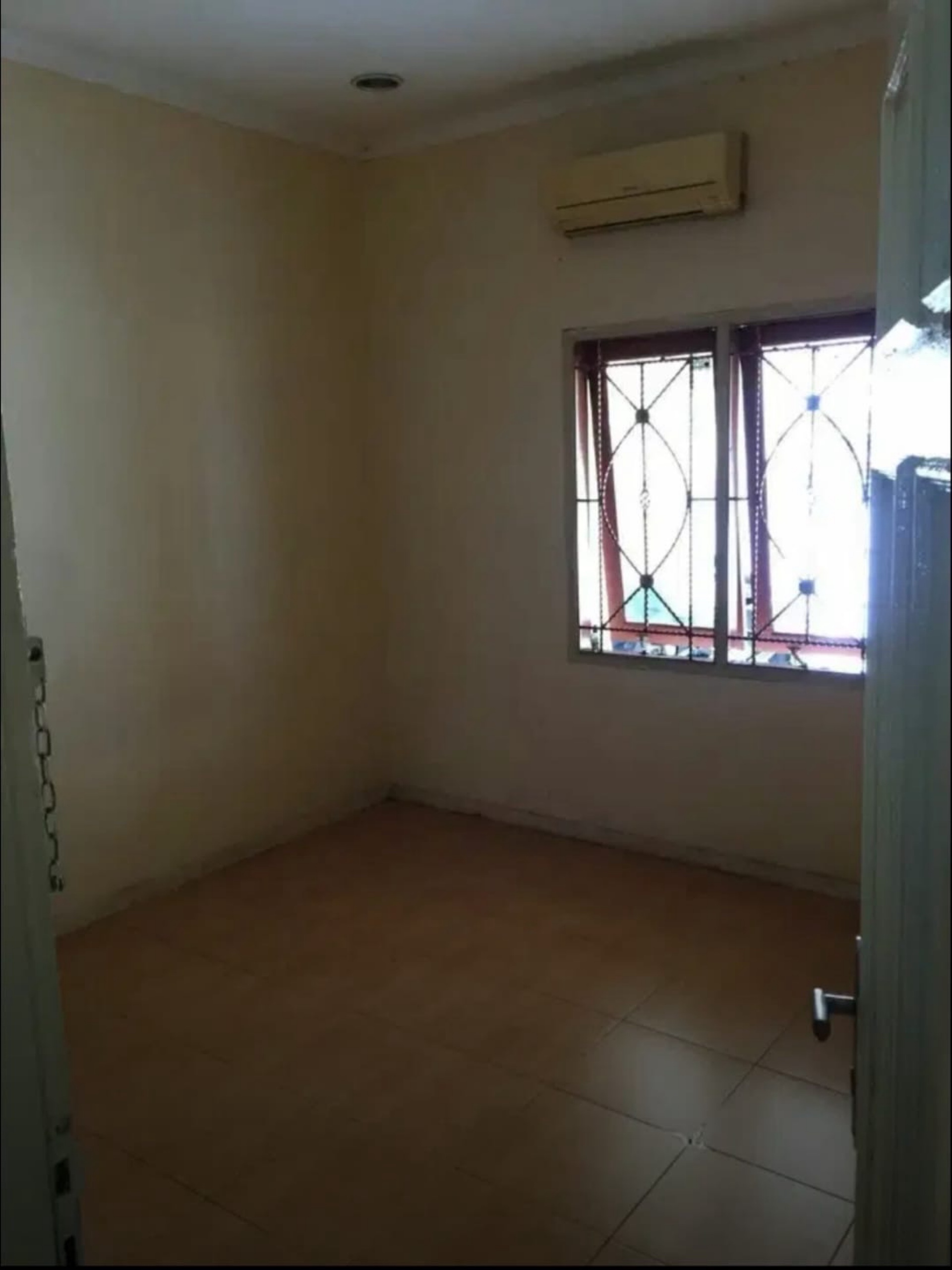 Rumah Dijual di Bekasi, foto 1 dari 10