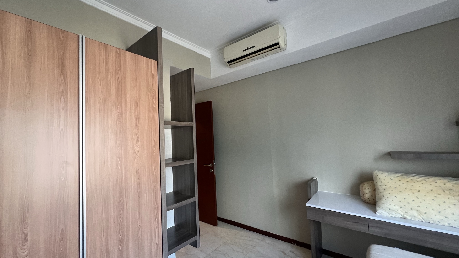 Apartemen Disewa di Jakarta Barat, foto 1 dari 10