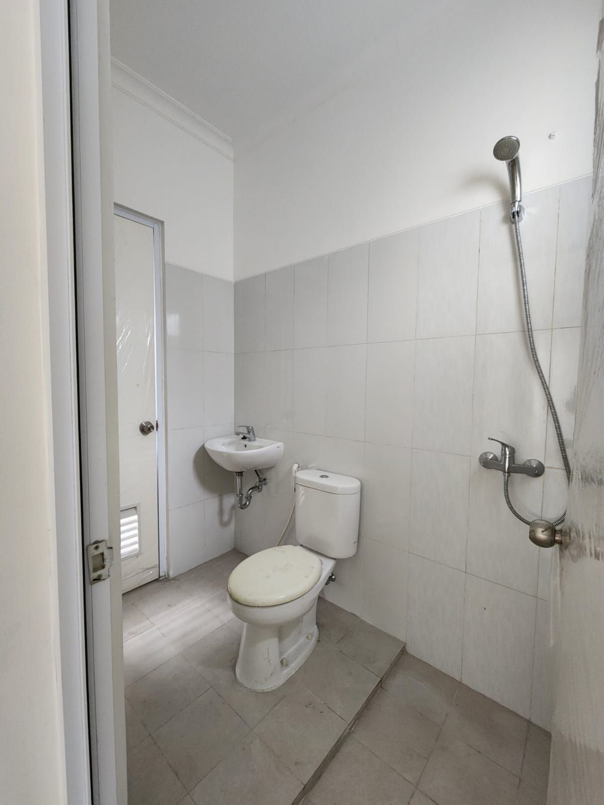 Rumah Dijual di Tangerang, foto 1 dari 10