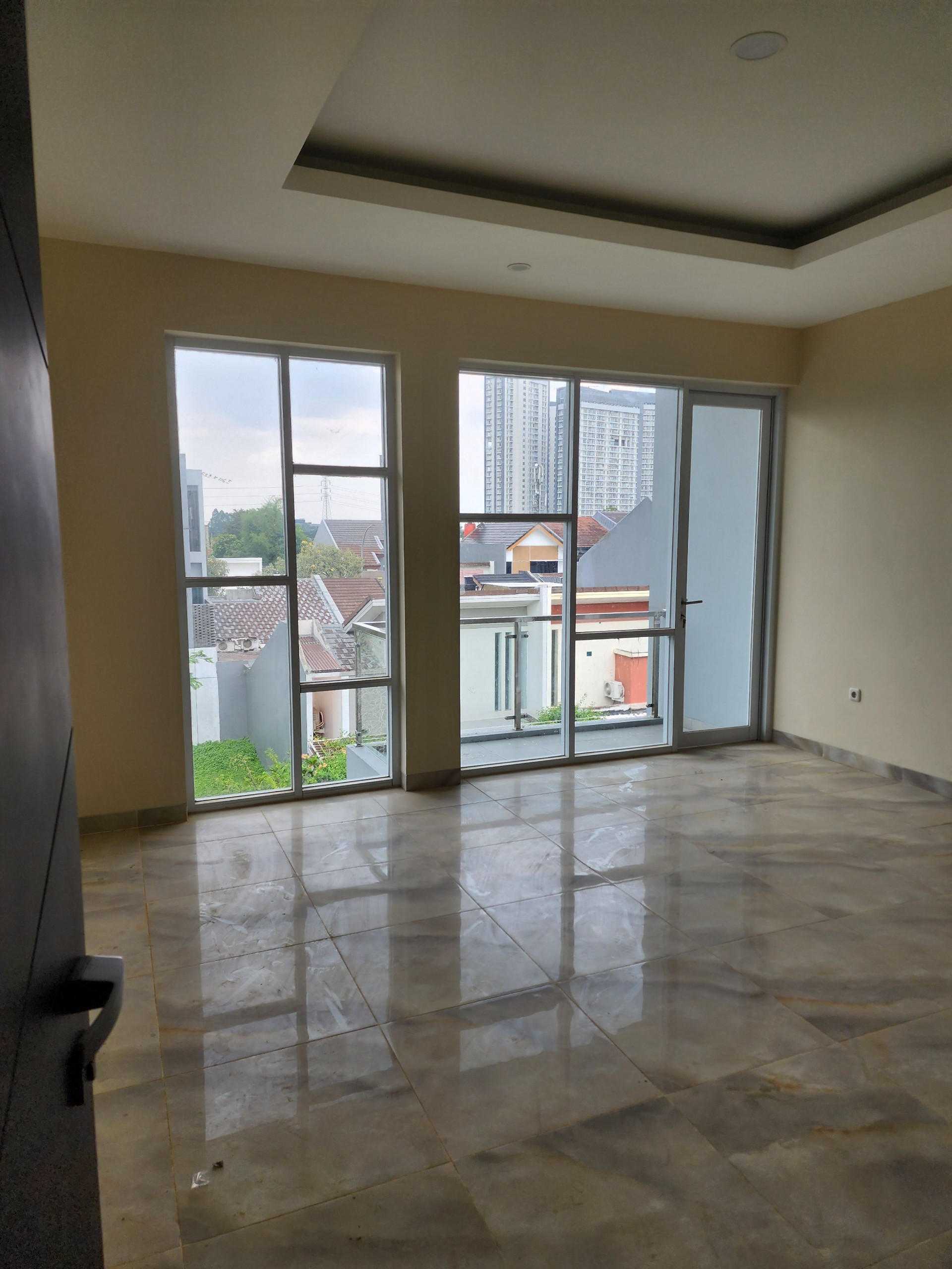 Rumah Dijual di Tangerang, foto 1 dari 8