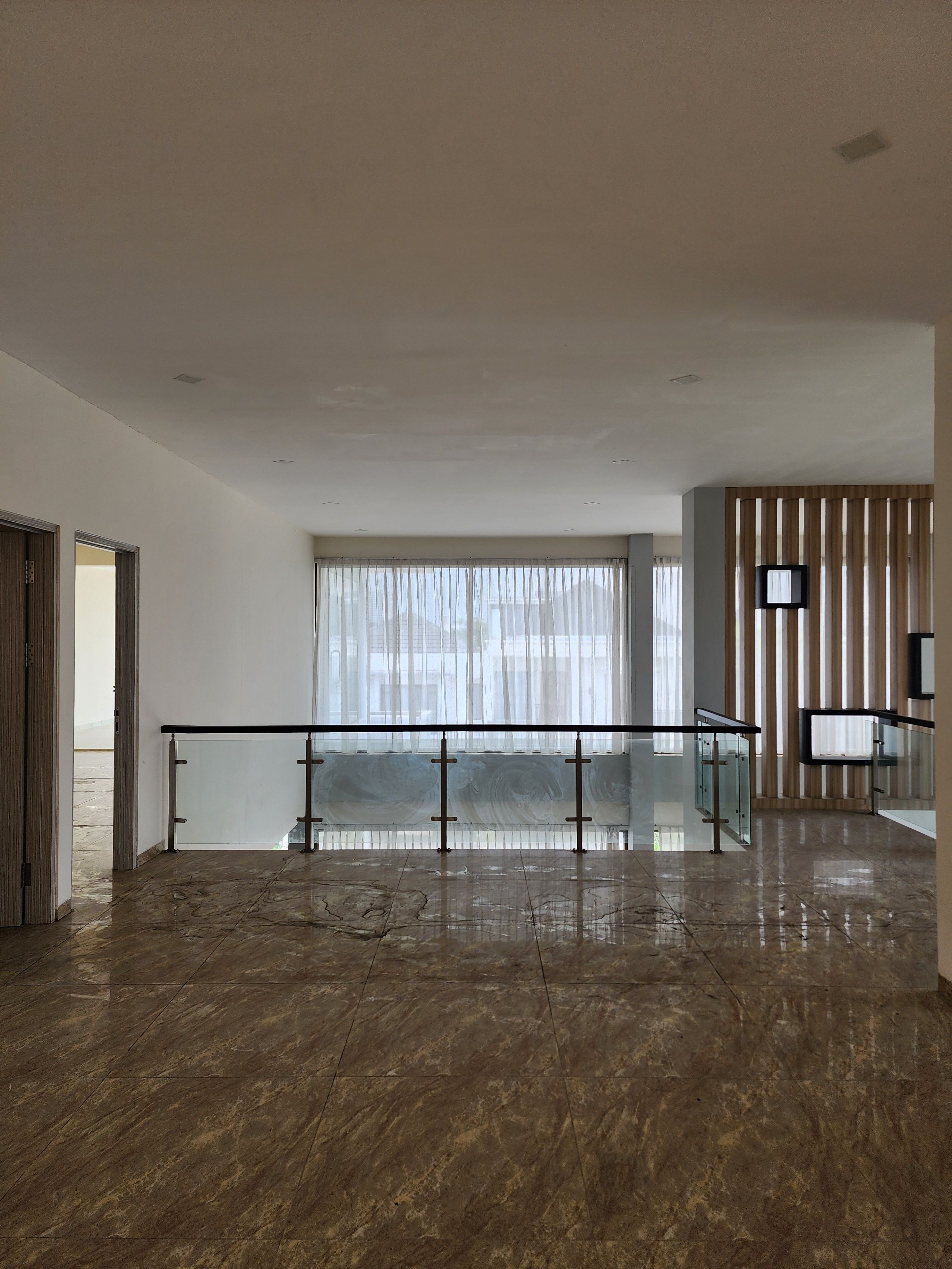 Rumah Dijual di Tangerang, foto 1 dari 9