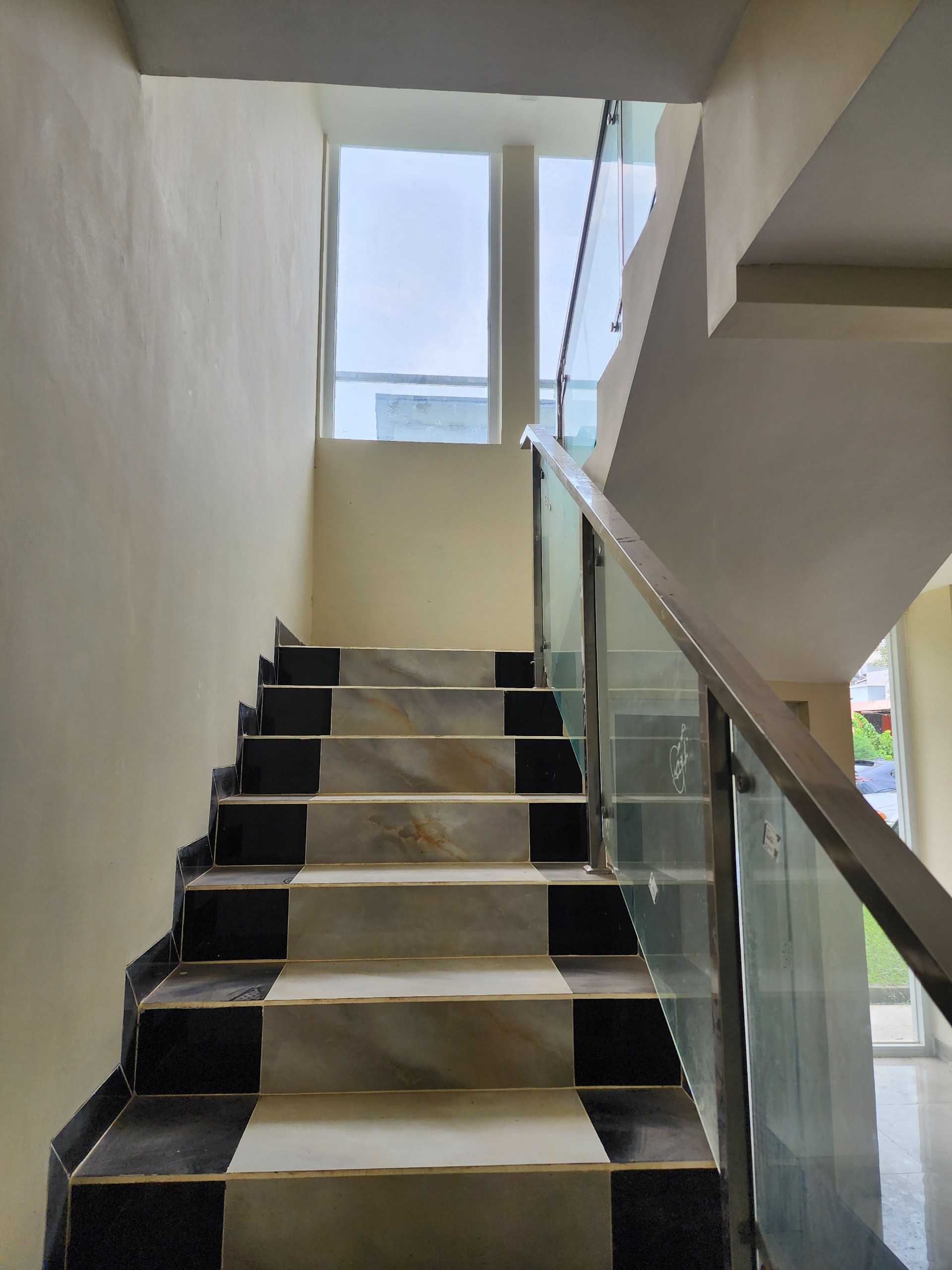 Rumah Dijual di Tangerang, foto 1 dari 8