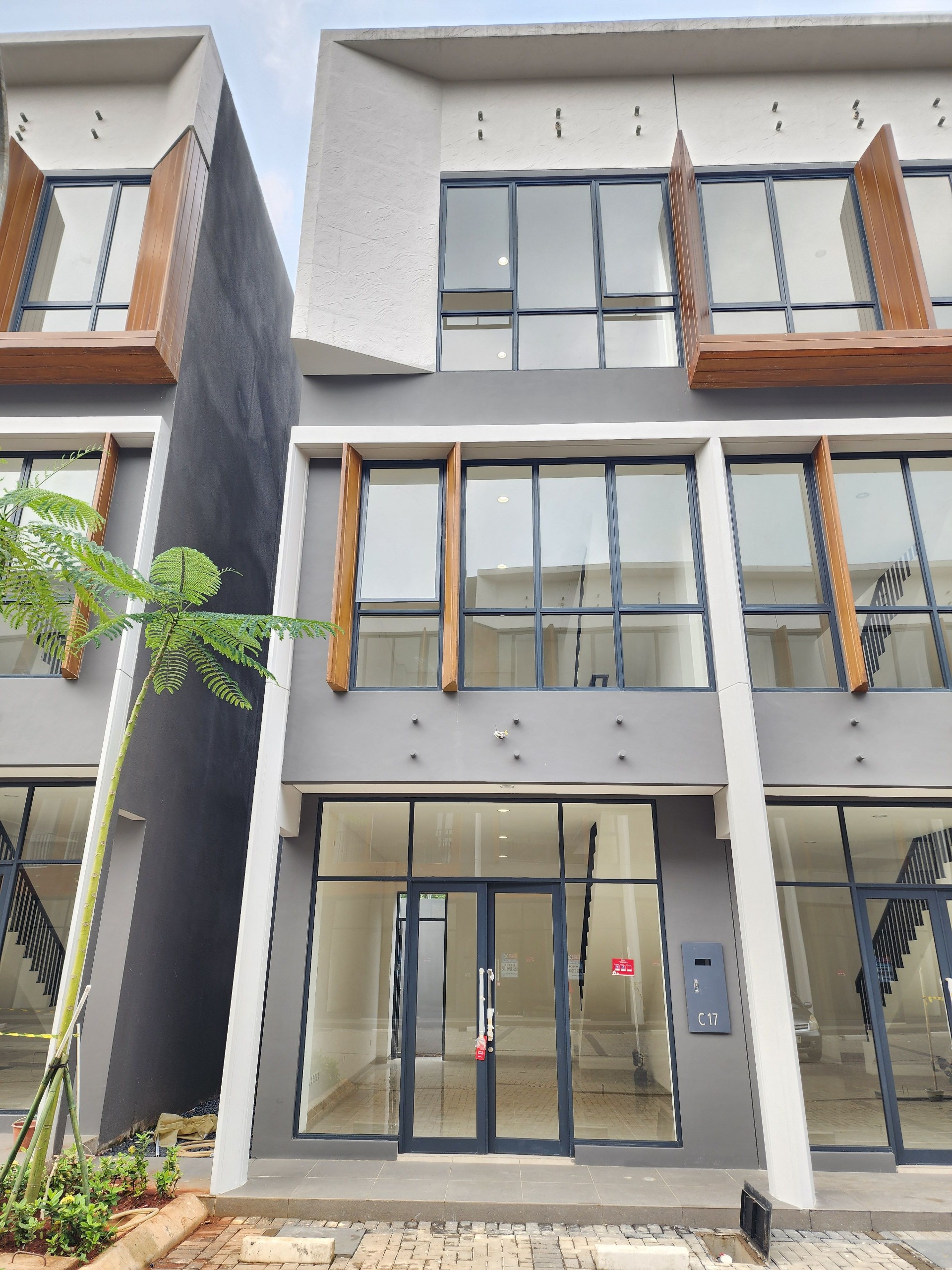 Ruko Disewa di Tangerang, foto 1 dari 7