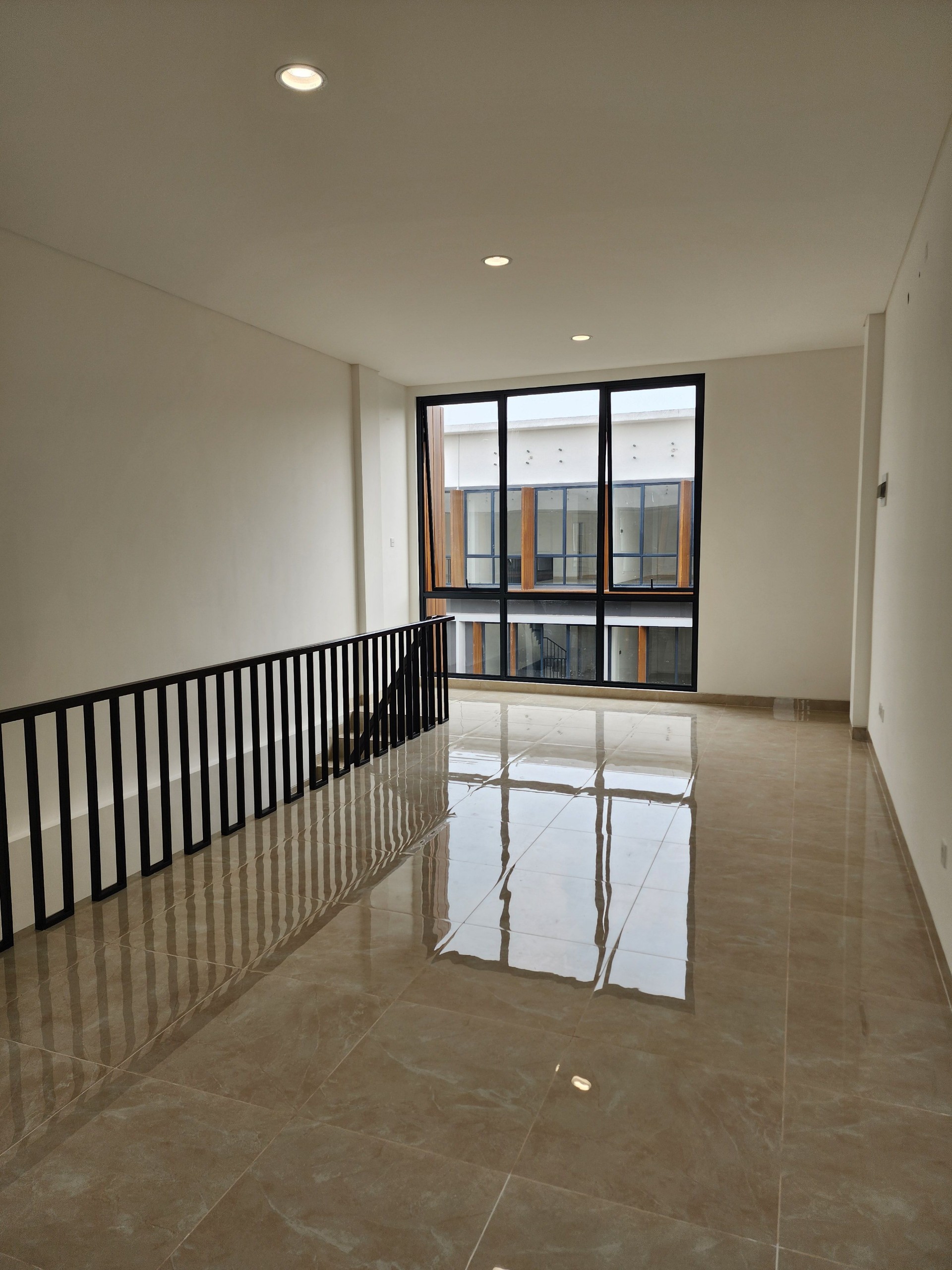 Ruko Disewa di Tangerang, foto 1 dari 7