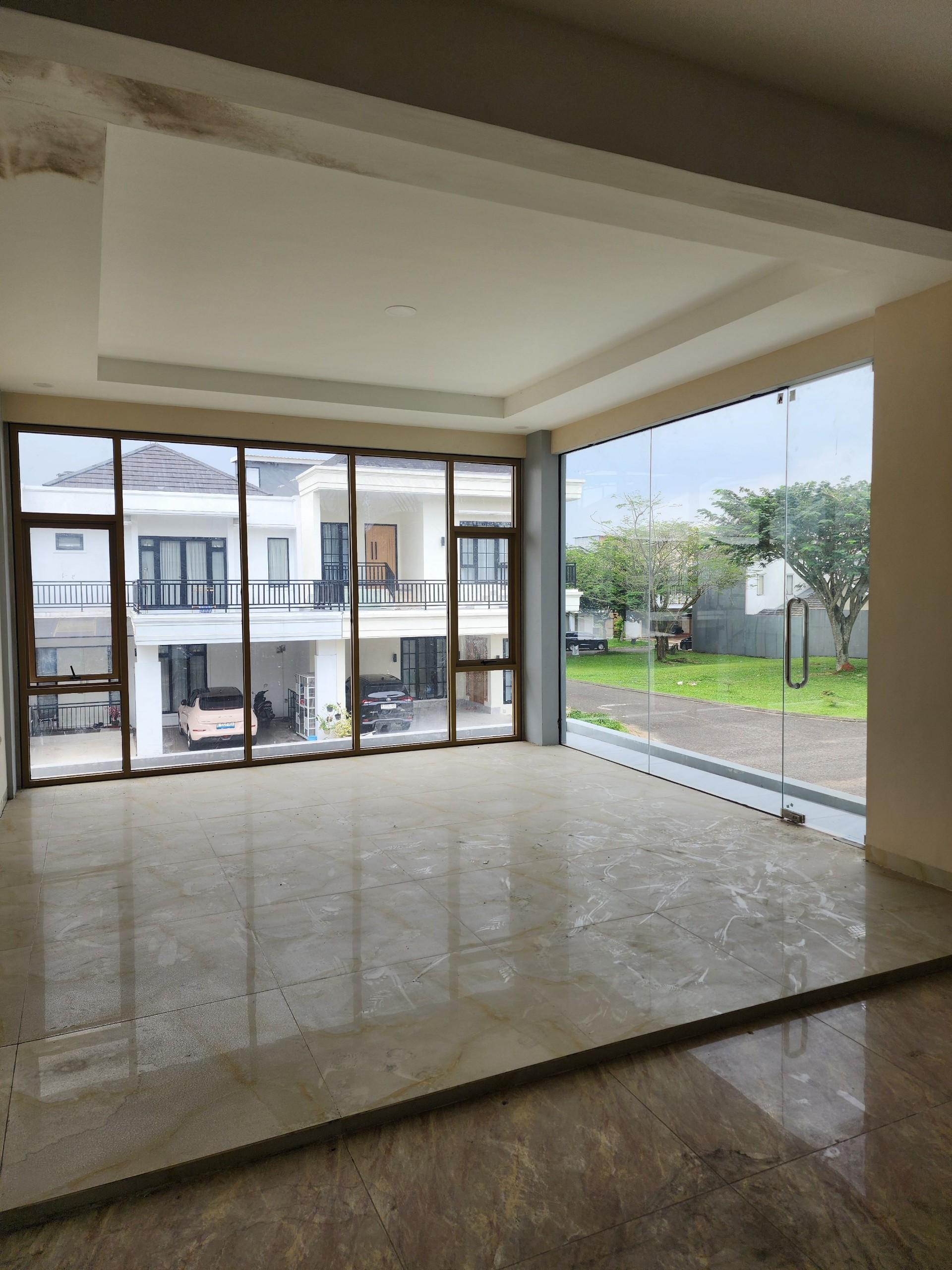 Rumah Dijual di Tangerang, foto 1 dari 9