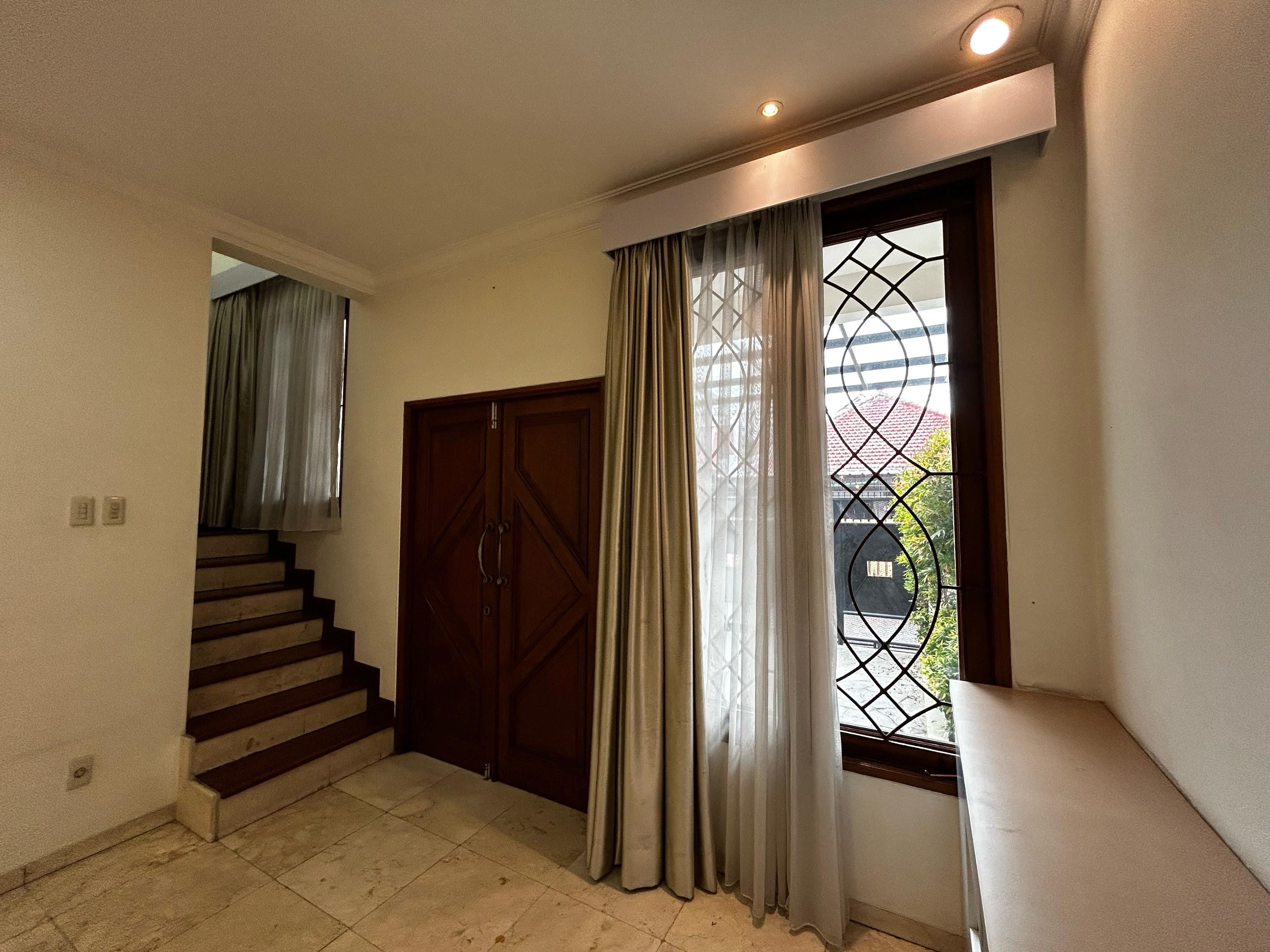 Rumah Dijual di Jakarta Timur, foto 1 dari 10