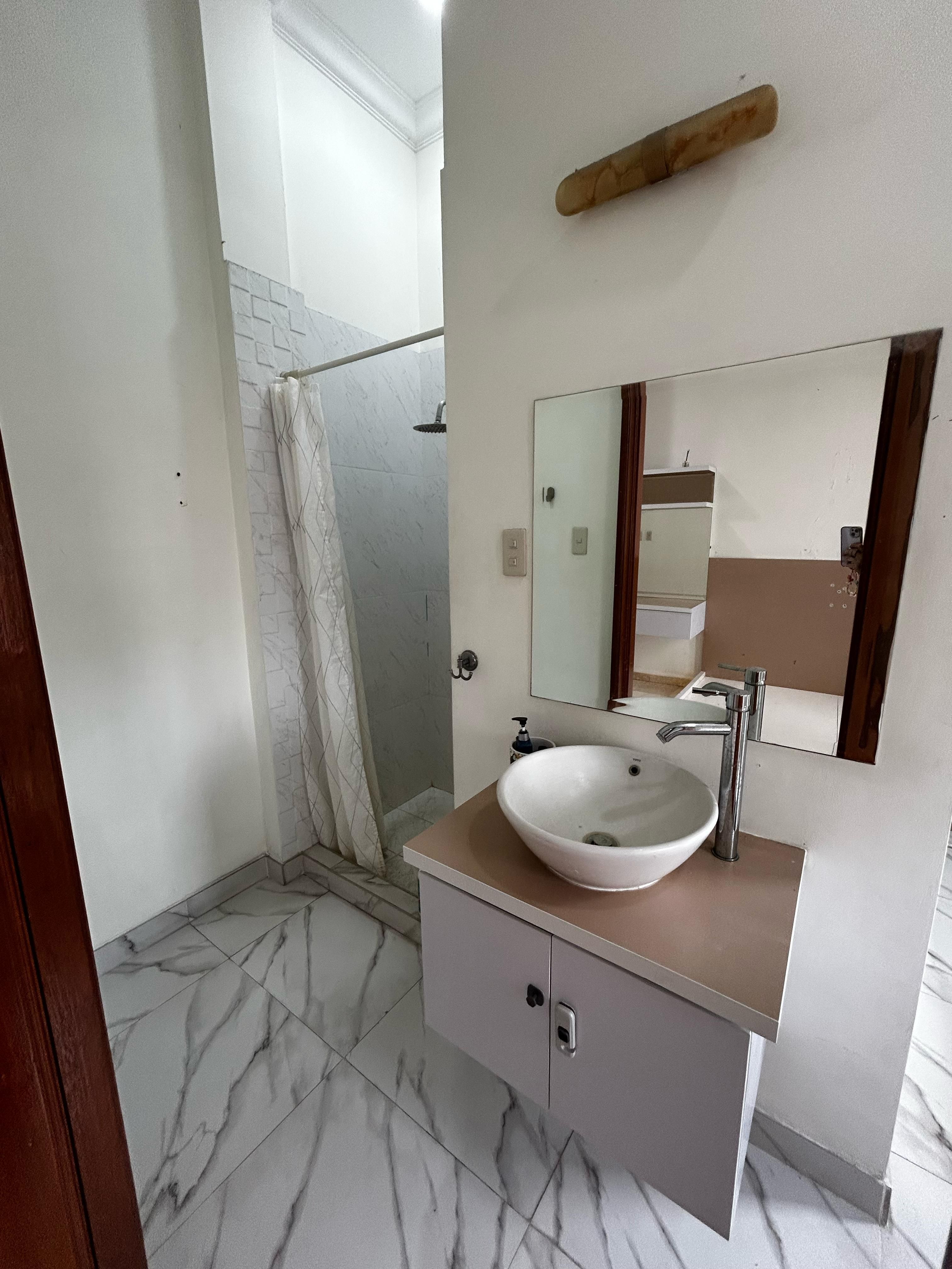 Rumah Dijual di Jakarta Timur, foto 1 dari 10