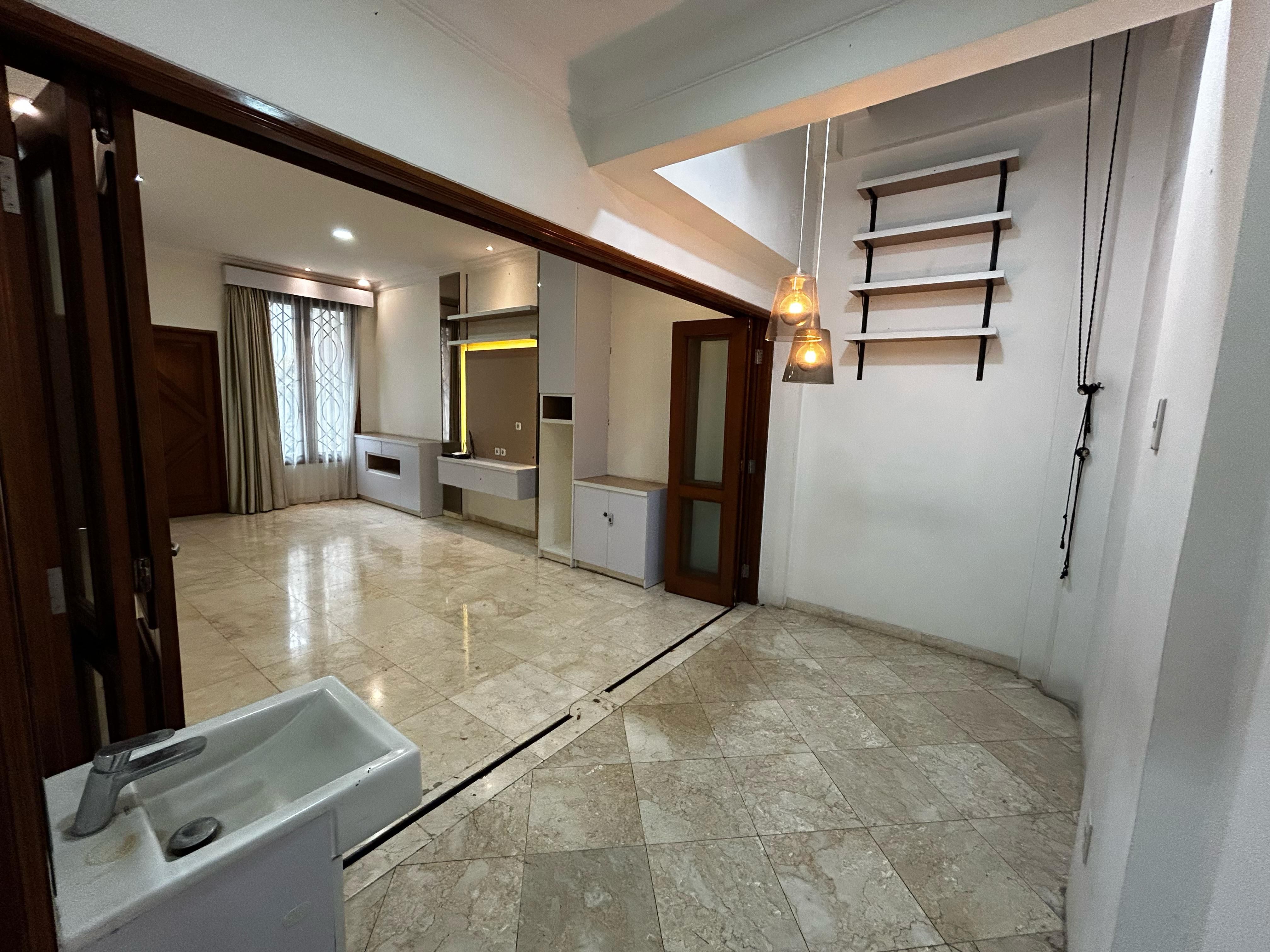 Rumah Dijual di Jakarta Timur, foto 1 dari 10