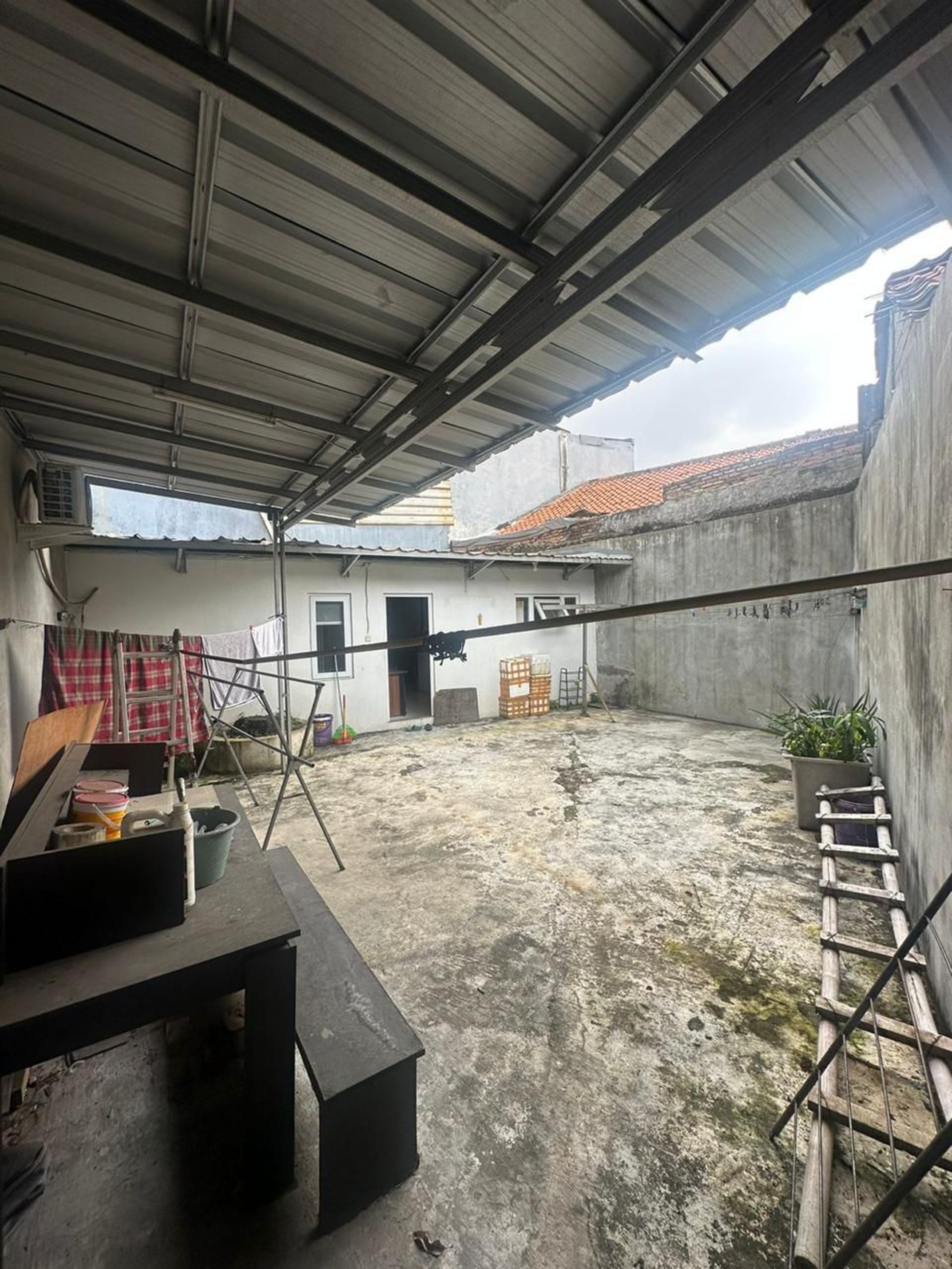 Rumah Dijual di Jakarta Barat, foto 1 dari 5