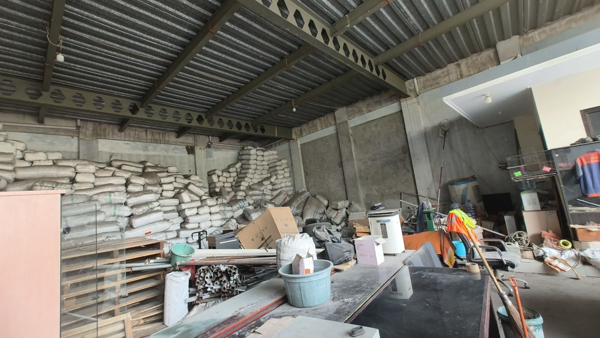 Rumah Dijual di Jakarta Barat, foto 1 dari 4