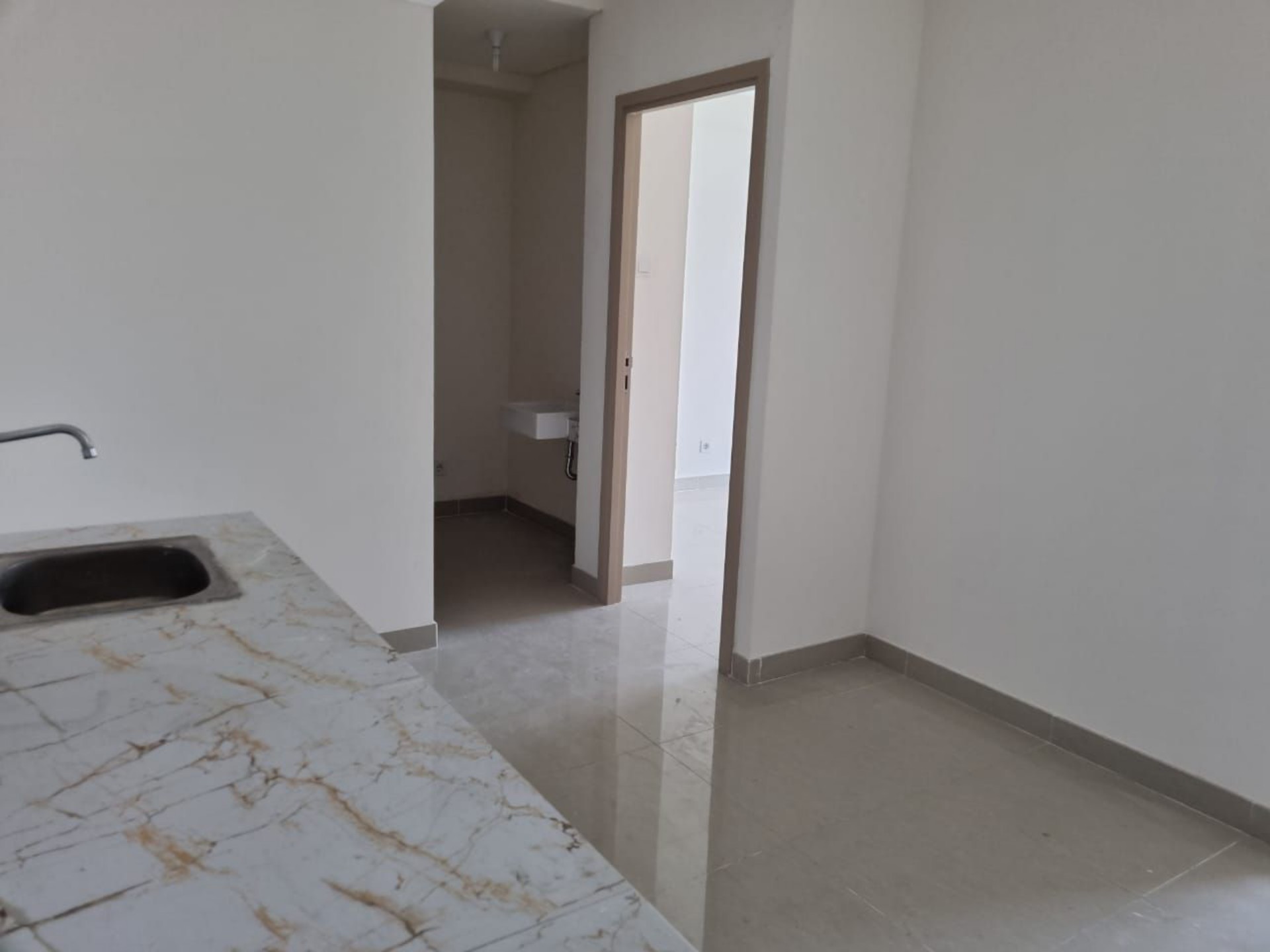 Apartemen Dijual di Jakarta Barat, foto 1 dari 8