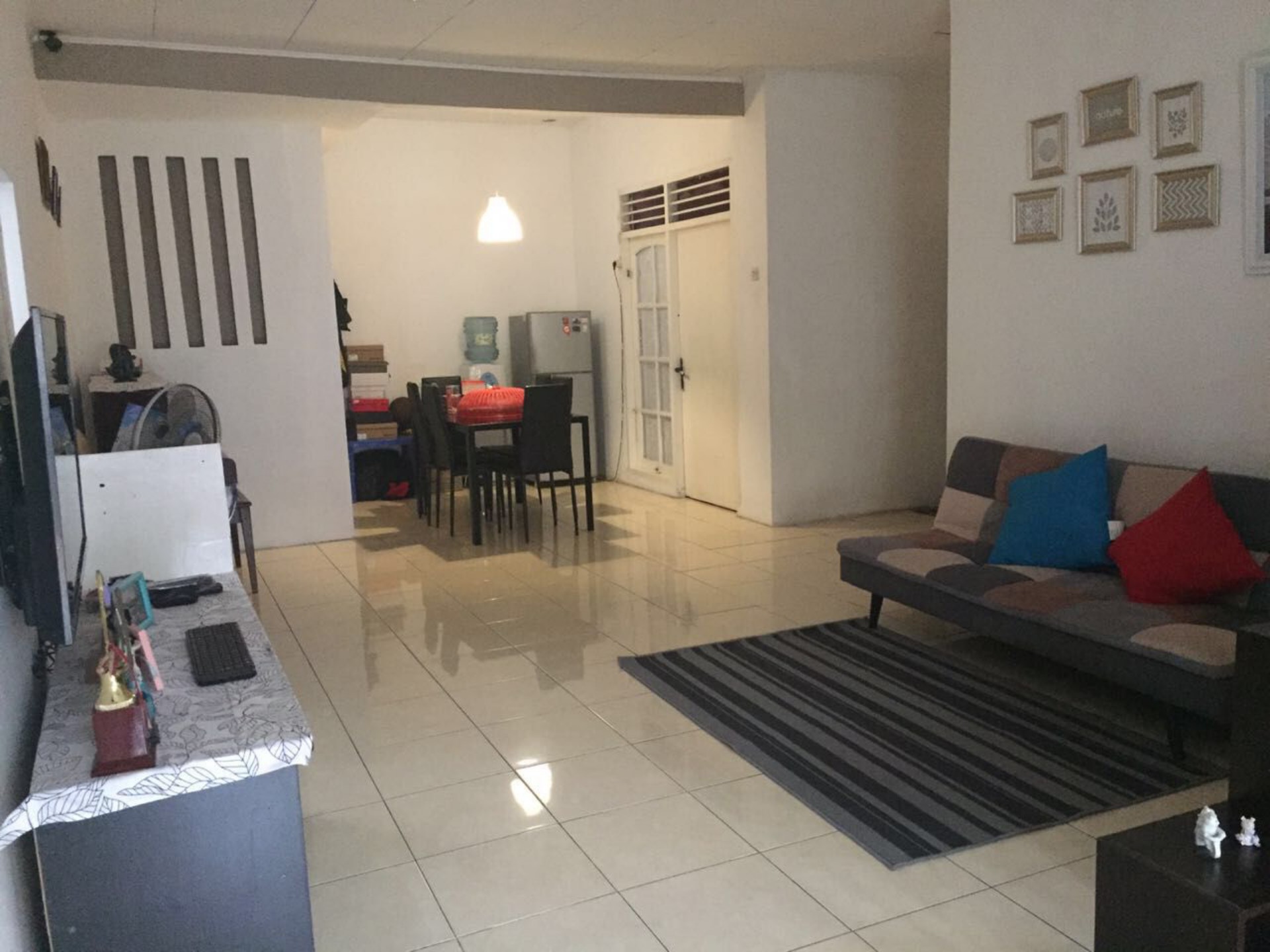 Rumah Dijual di Jakarta Barat, foto 1 dari 7