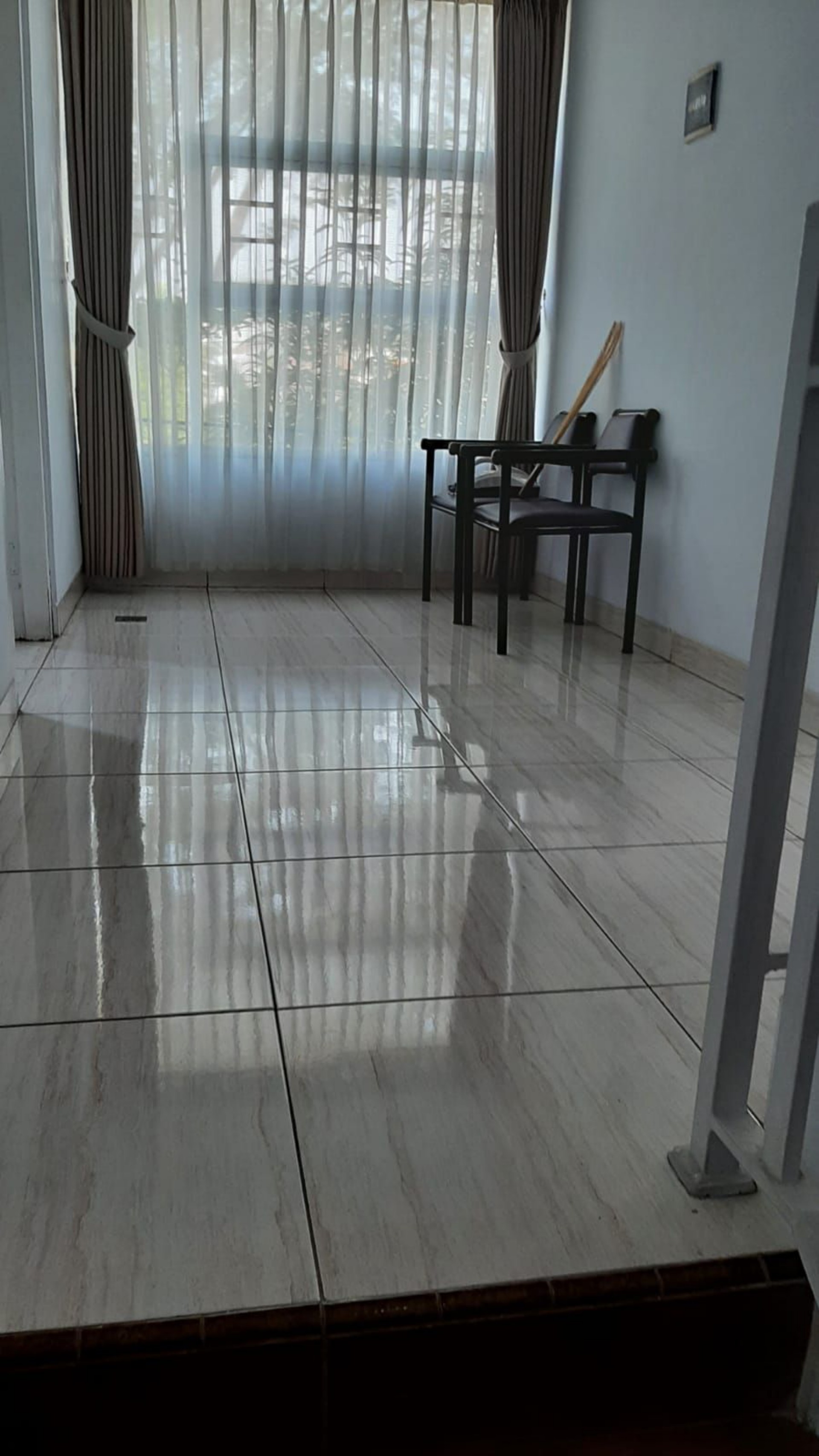 Rumah Dijual di Jakarta Barat, foto 1 dari 9