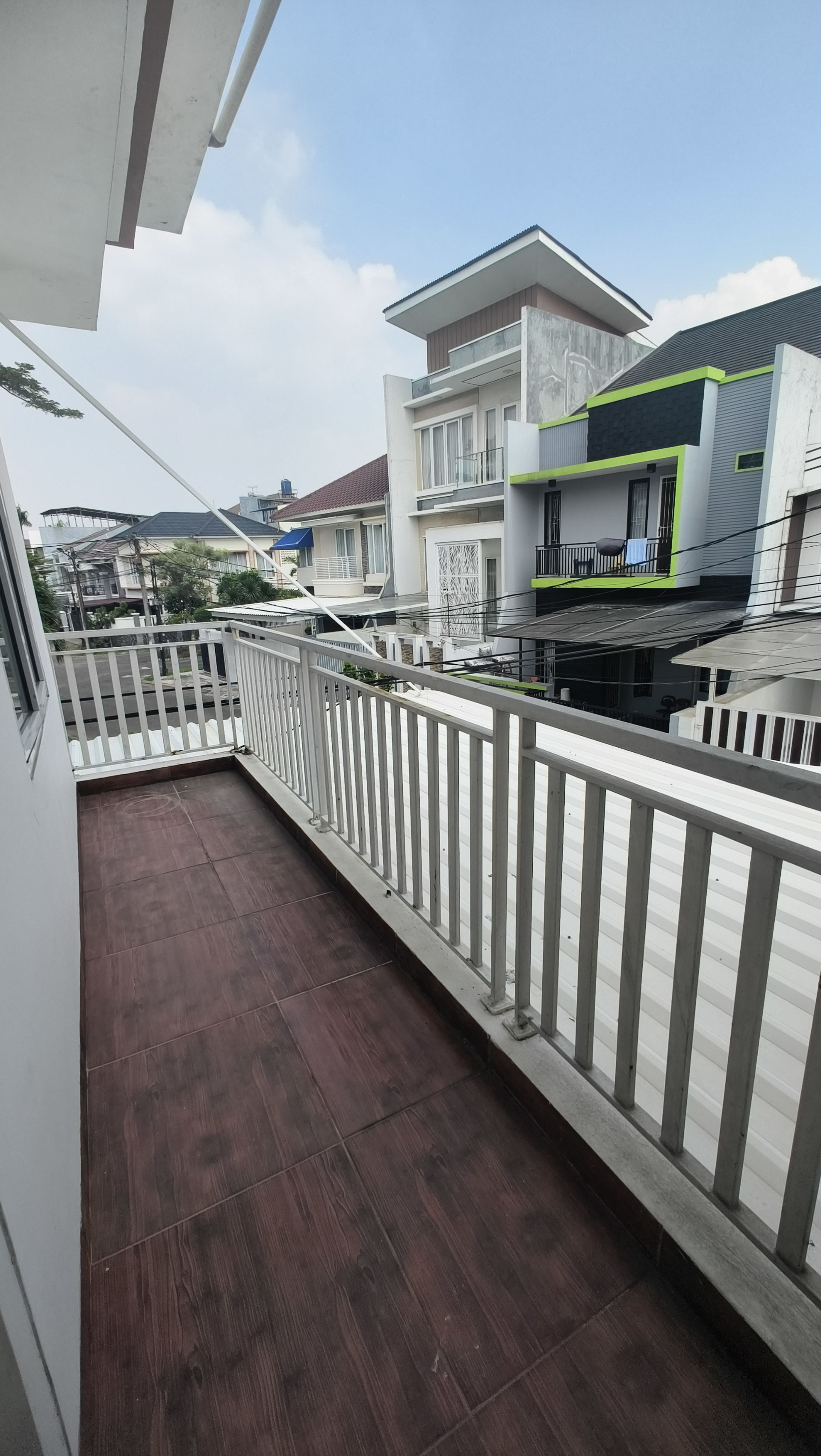 Rumah Dijual di Jakarta Barat, foto 1 dari 9