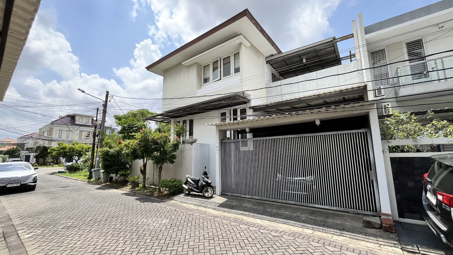 Rumah Dijual di Jakarta Barat, foto 1 dari 10