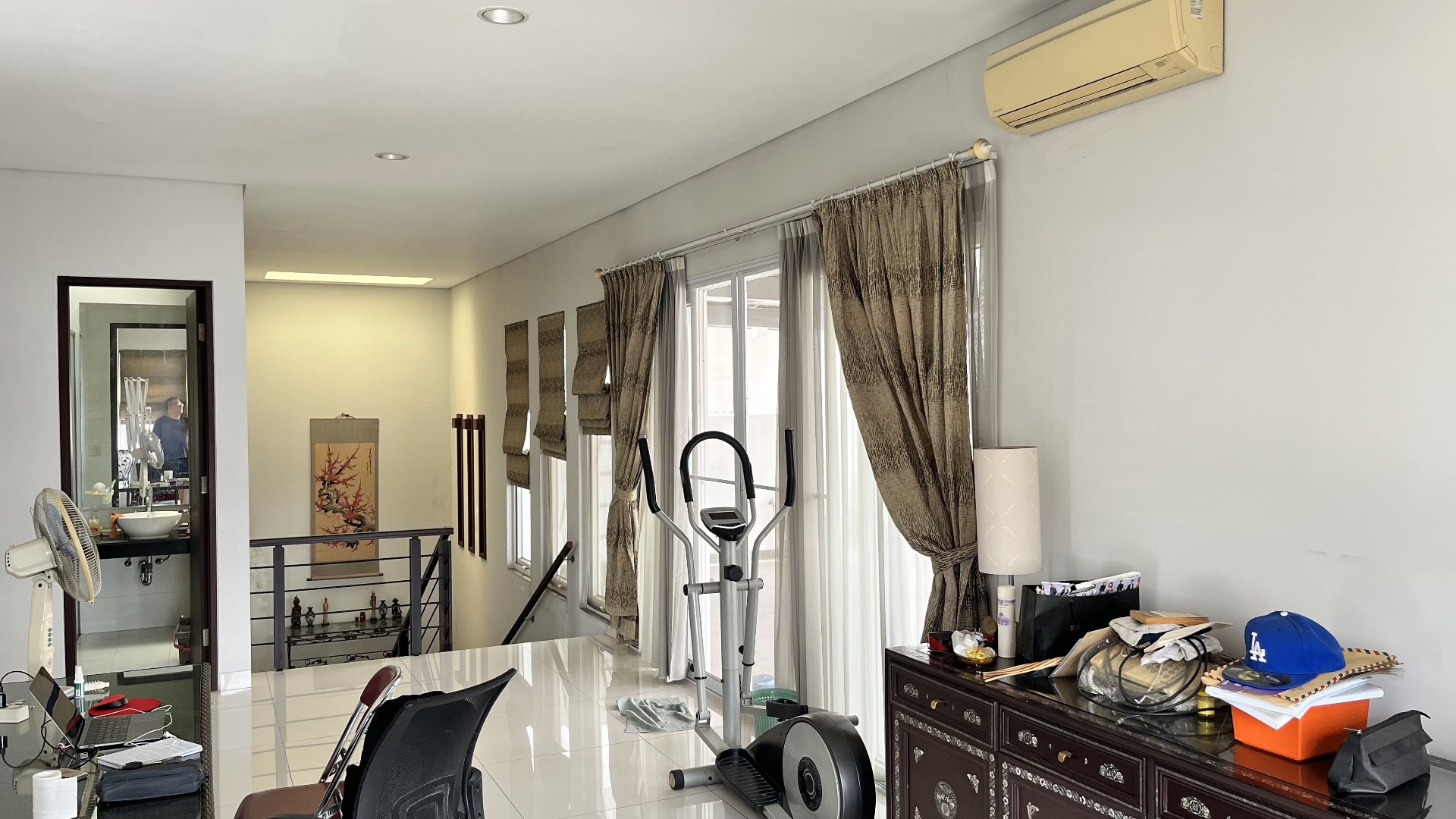 Rumah Dijual di Jakarta Barat, foto 1 dari 10