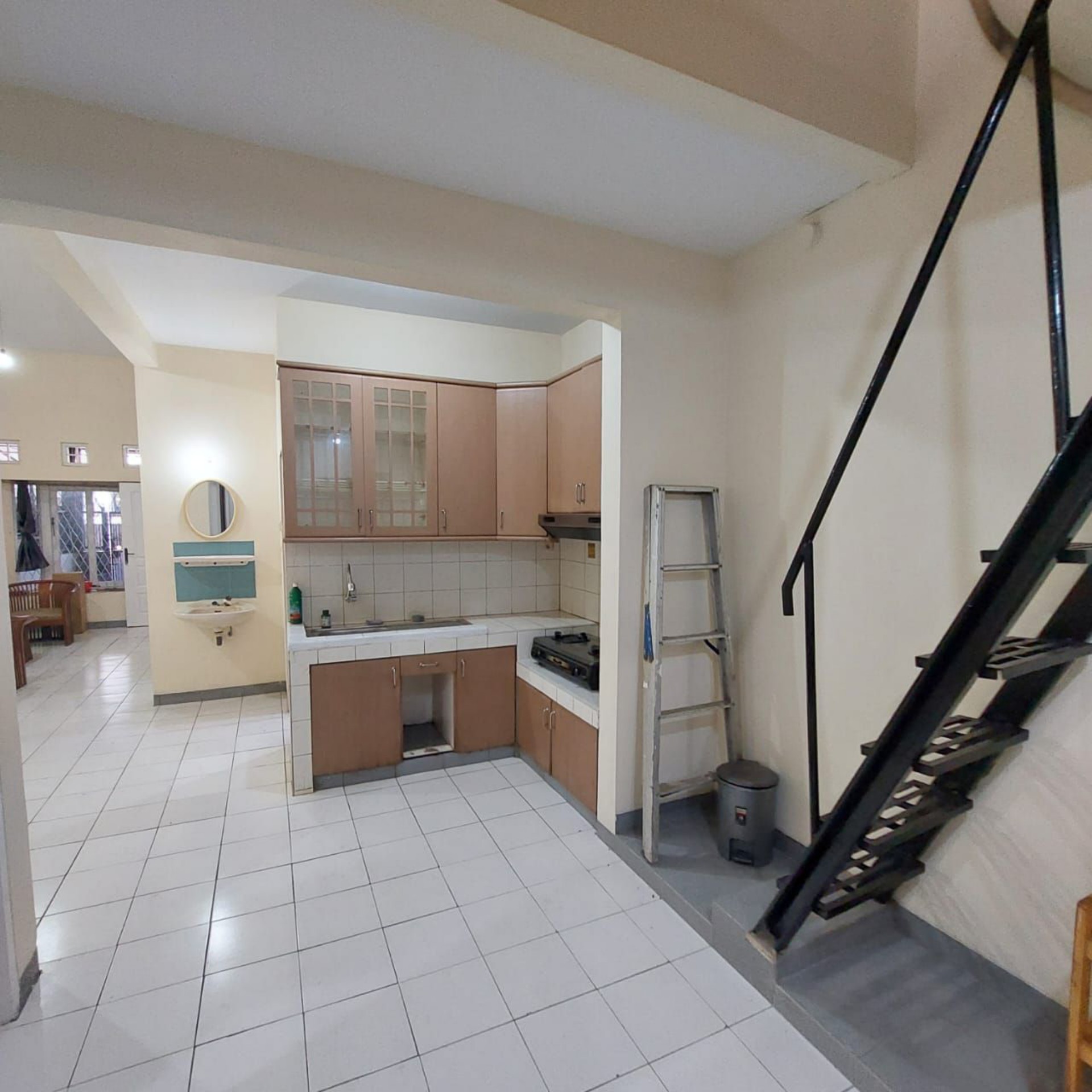 Rumah Disewa di Jakarta Barat, foto 1 dari 8