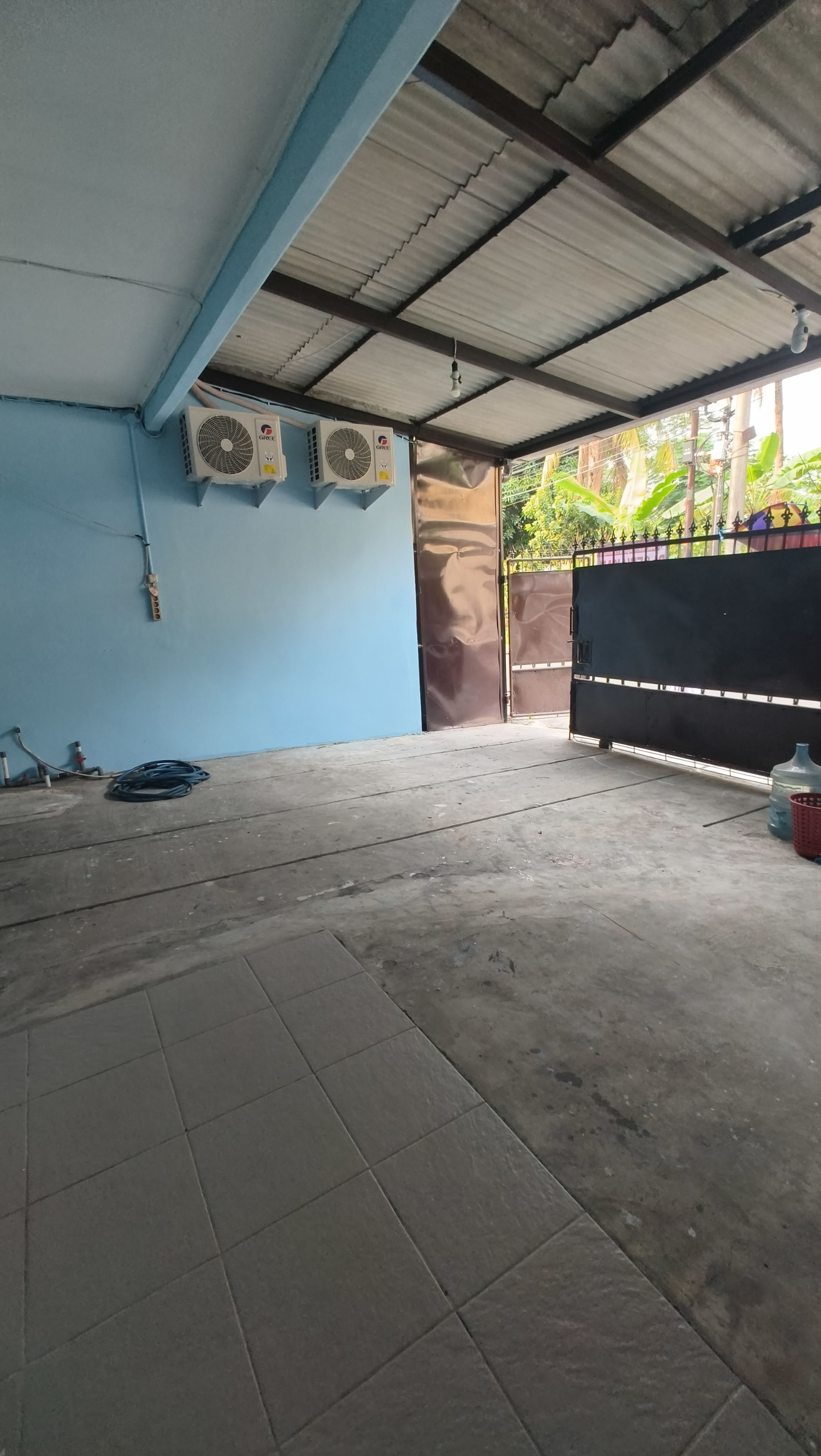 Rumah Disewa di Jakarta Barat, foto 1 dari 10
