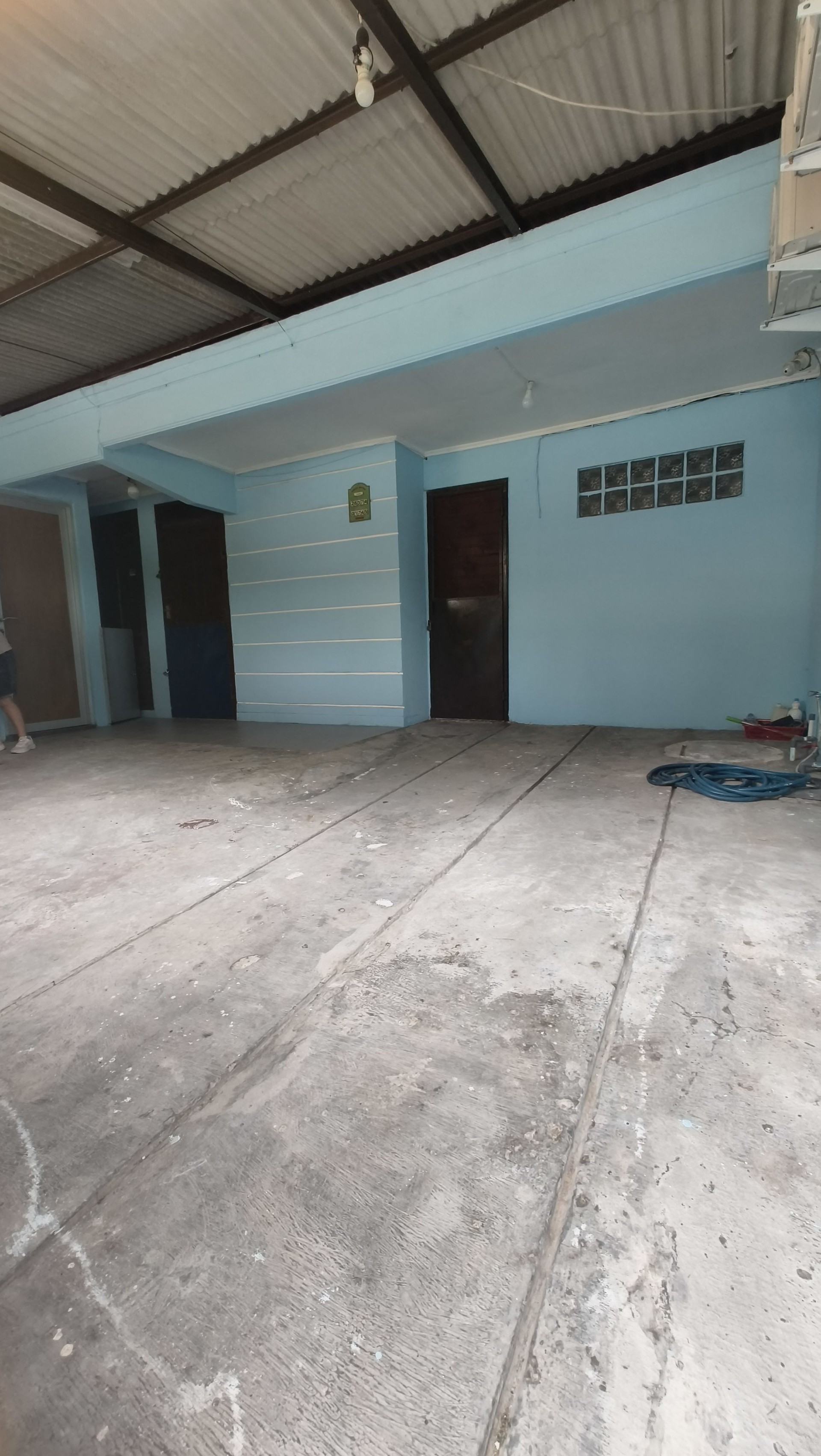 Rumah Disewa di Jakarta Barat, foto 1 dari 10