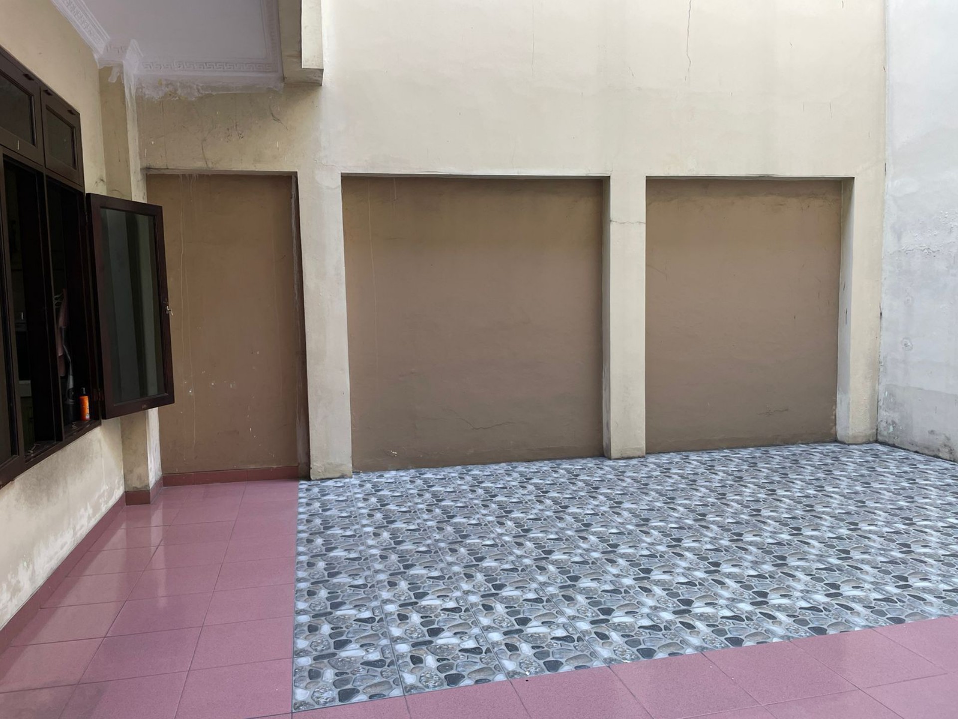 Rumah Dijual di Jakarta Barat, foto 1 dari 6
