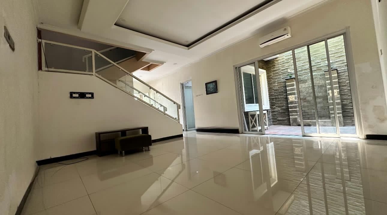 Rumah Dijual di Jakarta Barat, foto 2 dari 10