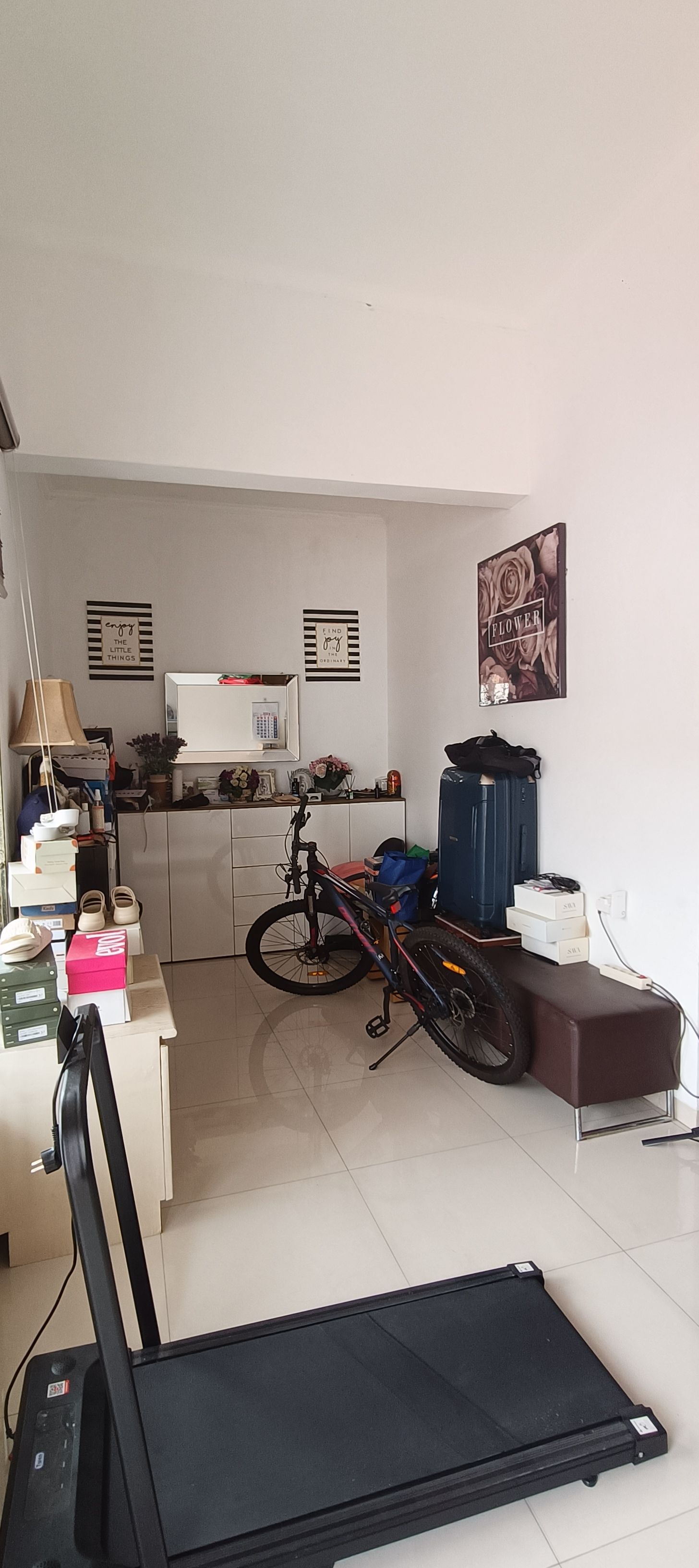 Rumah Dijual di Jakarta Barat, foto 2 dari 9