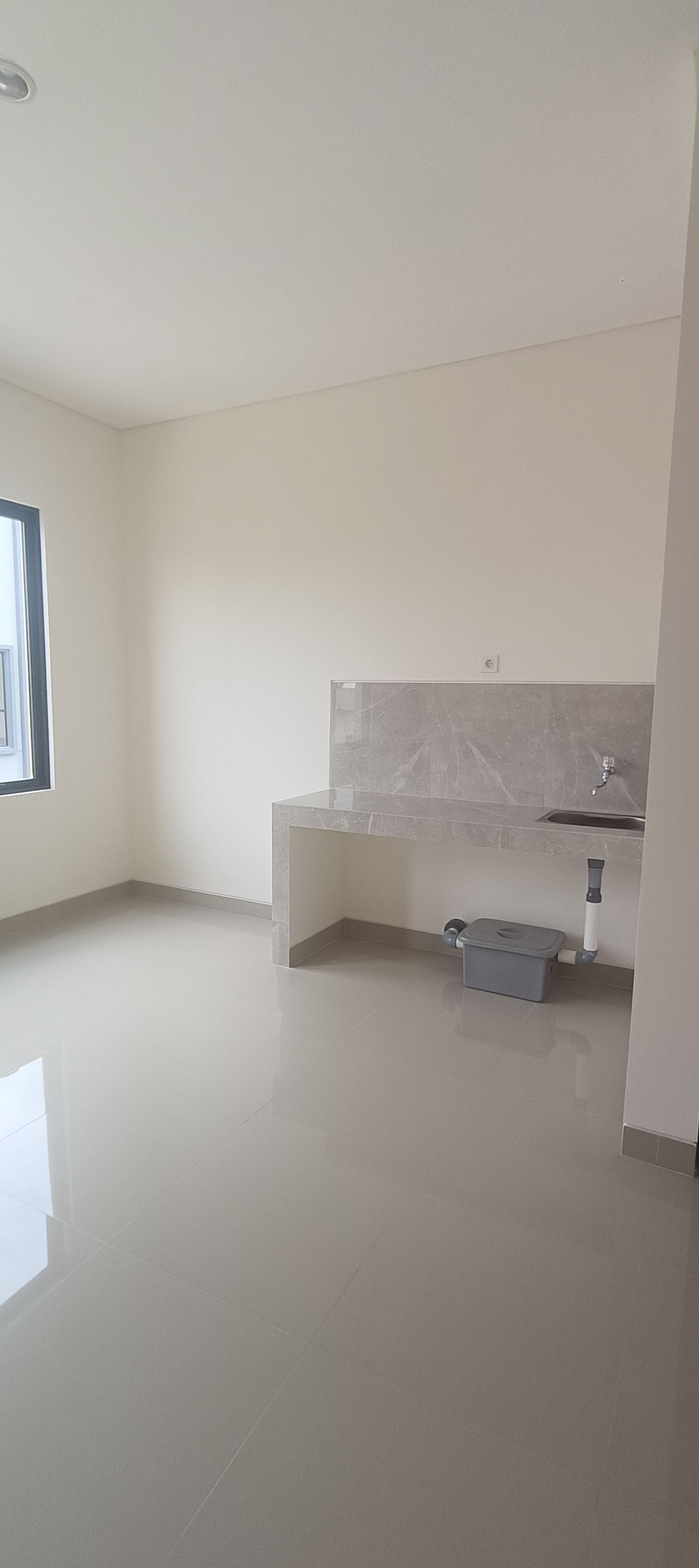 Ruko Disewa di Tangerang, foto 3 dari 10