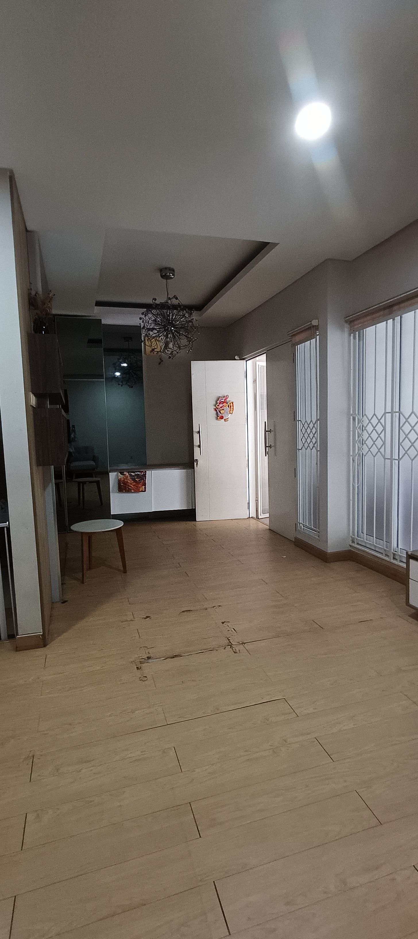 Rumah Disewa di Jakarta Barat, foto 9 dari 10