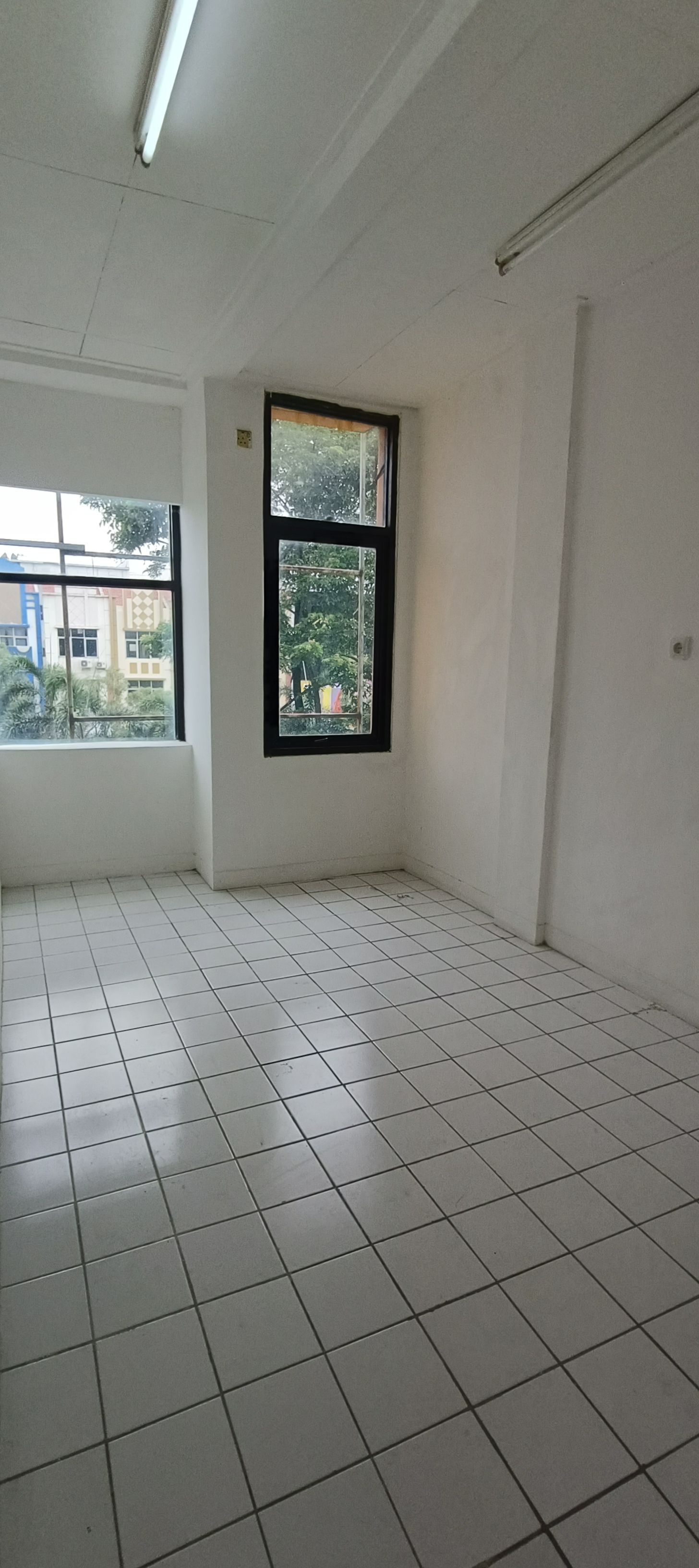 Ruko Dijual di Tangerang, foto 3 dari 10