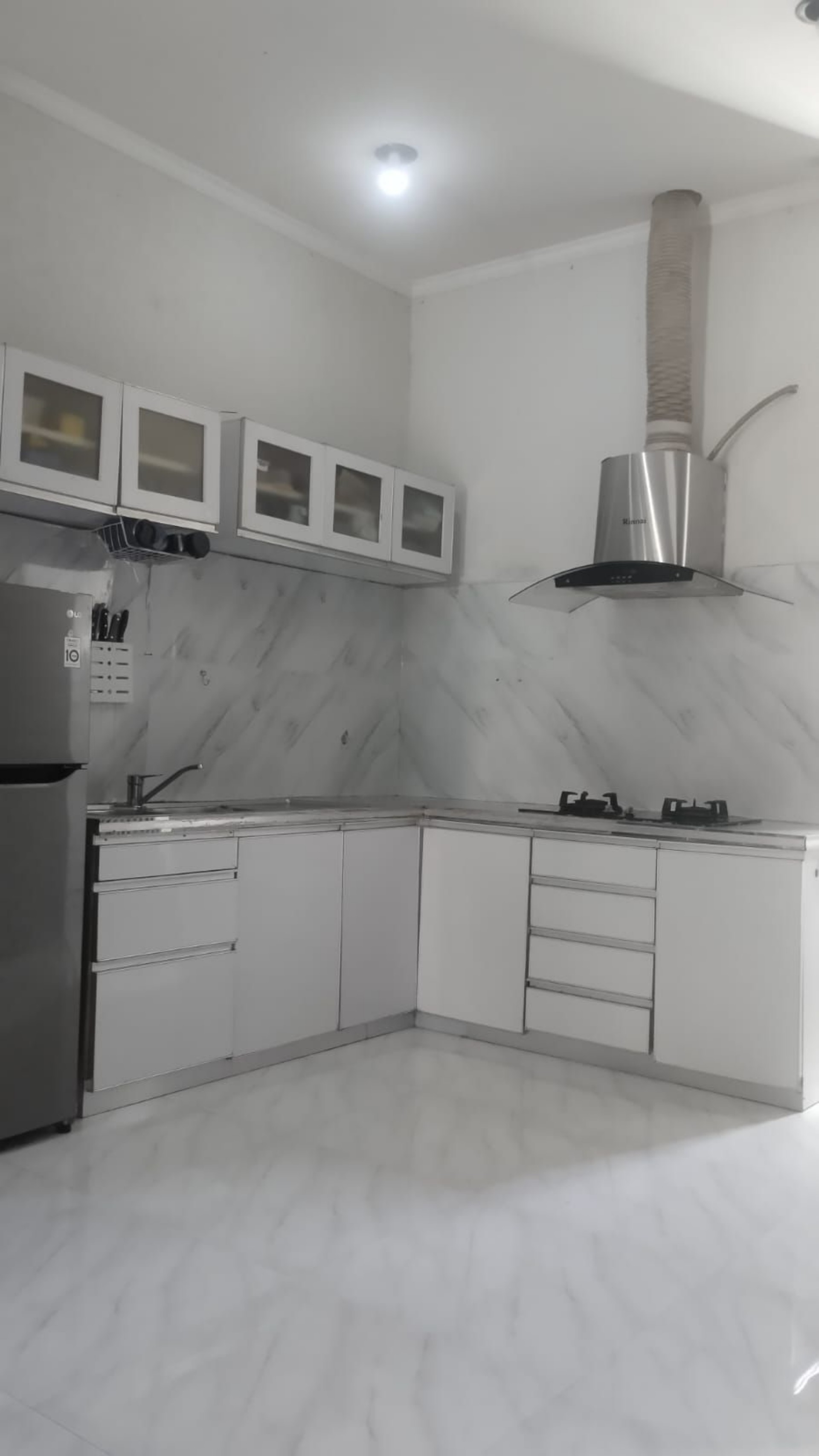 Rumah Dijual di Tangerang, foto 1 dari 10
