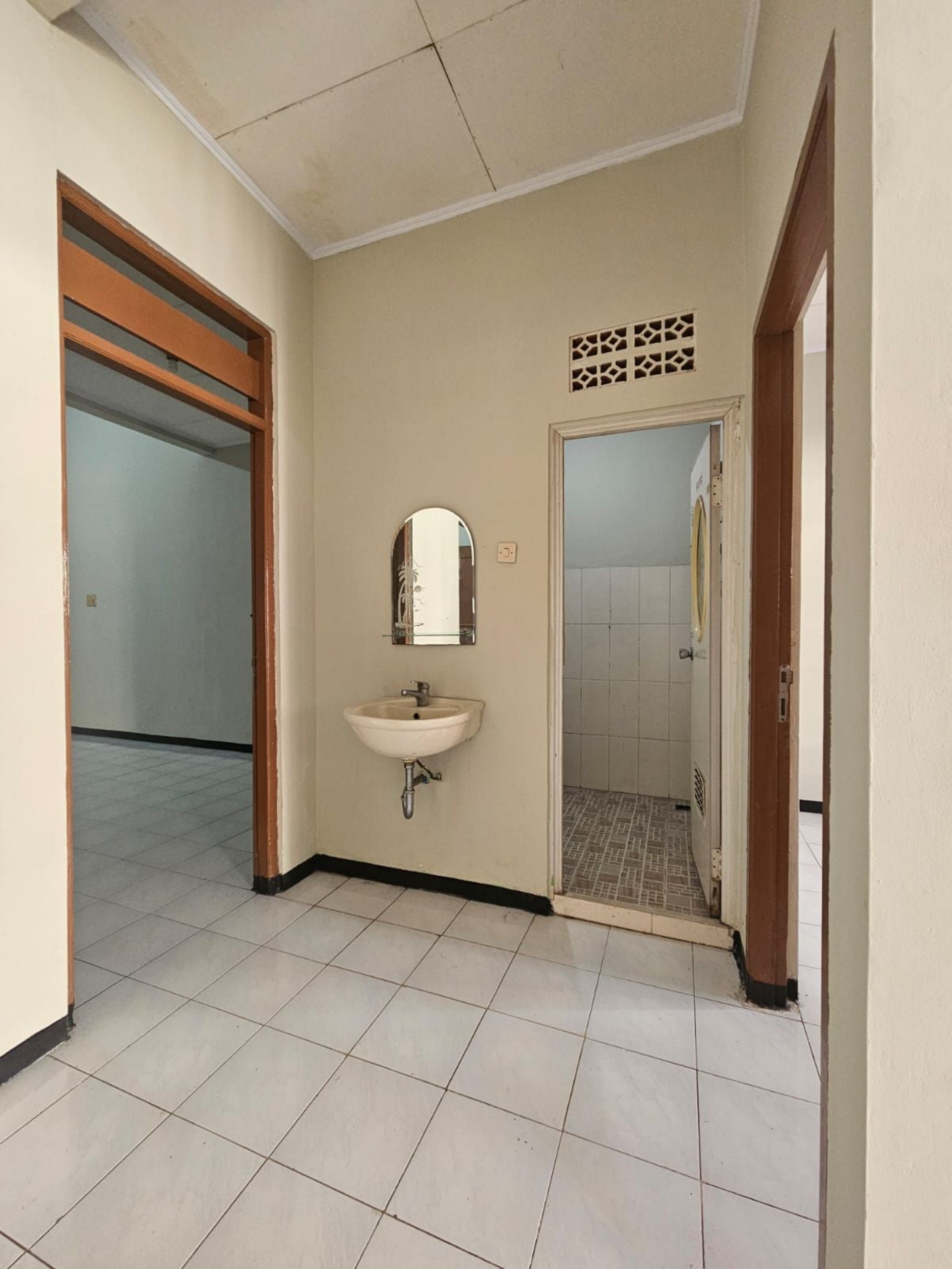 Rumah Dijual di Tangerang, foto 1 dari 10