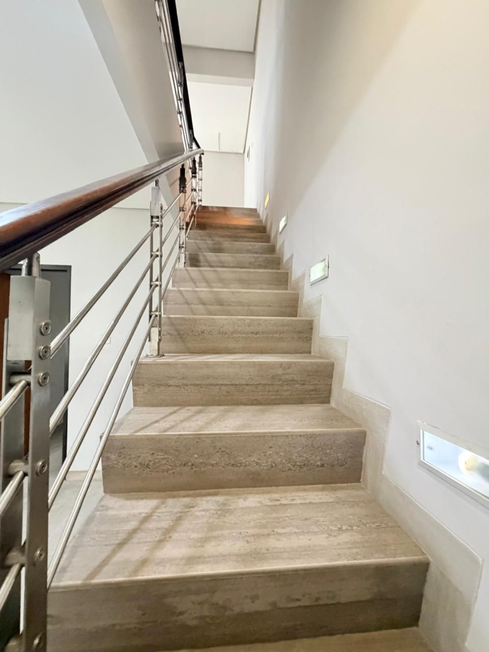 Rumah Dijual di Tangerang, foto 1 dari 7