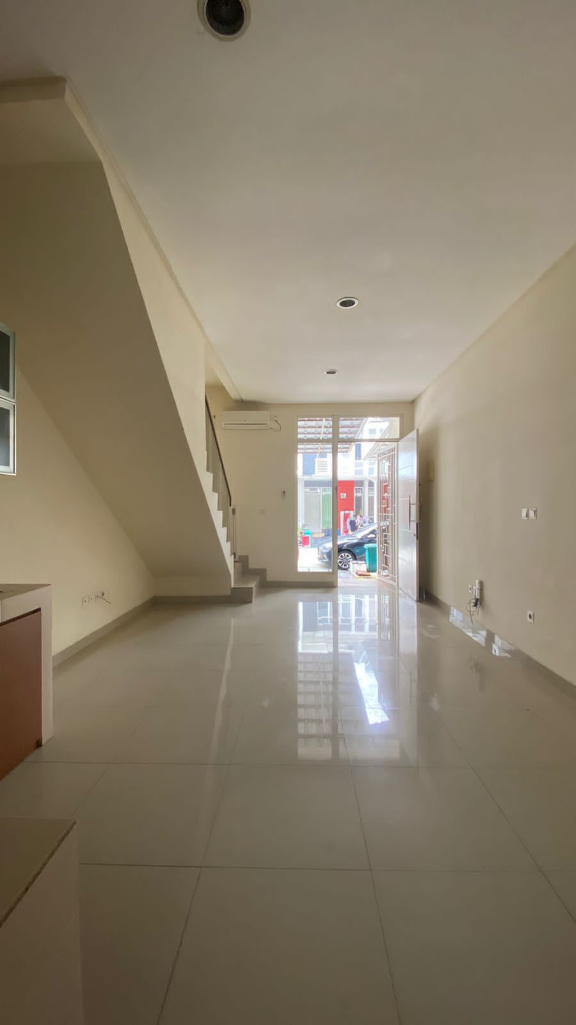 Rumah Dijual di Tangerang, foto 2 dari 5