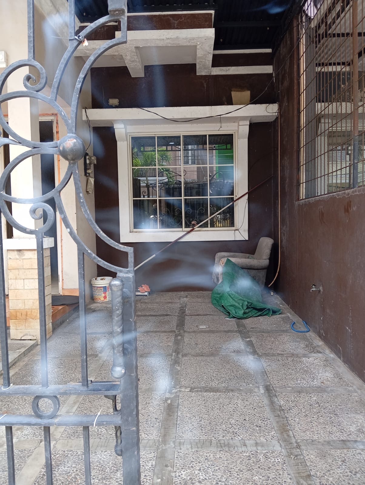 Rumah Dijual di Jakarta Barat, foto 2 dari 5