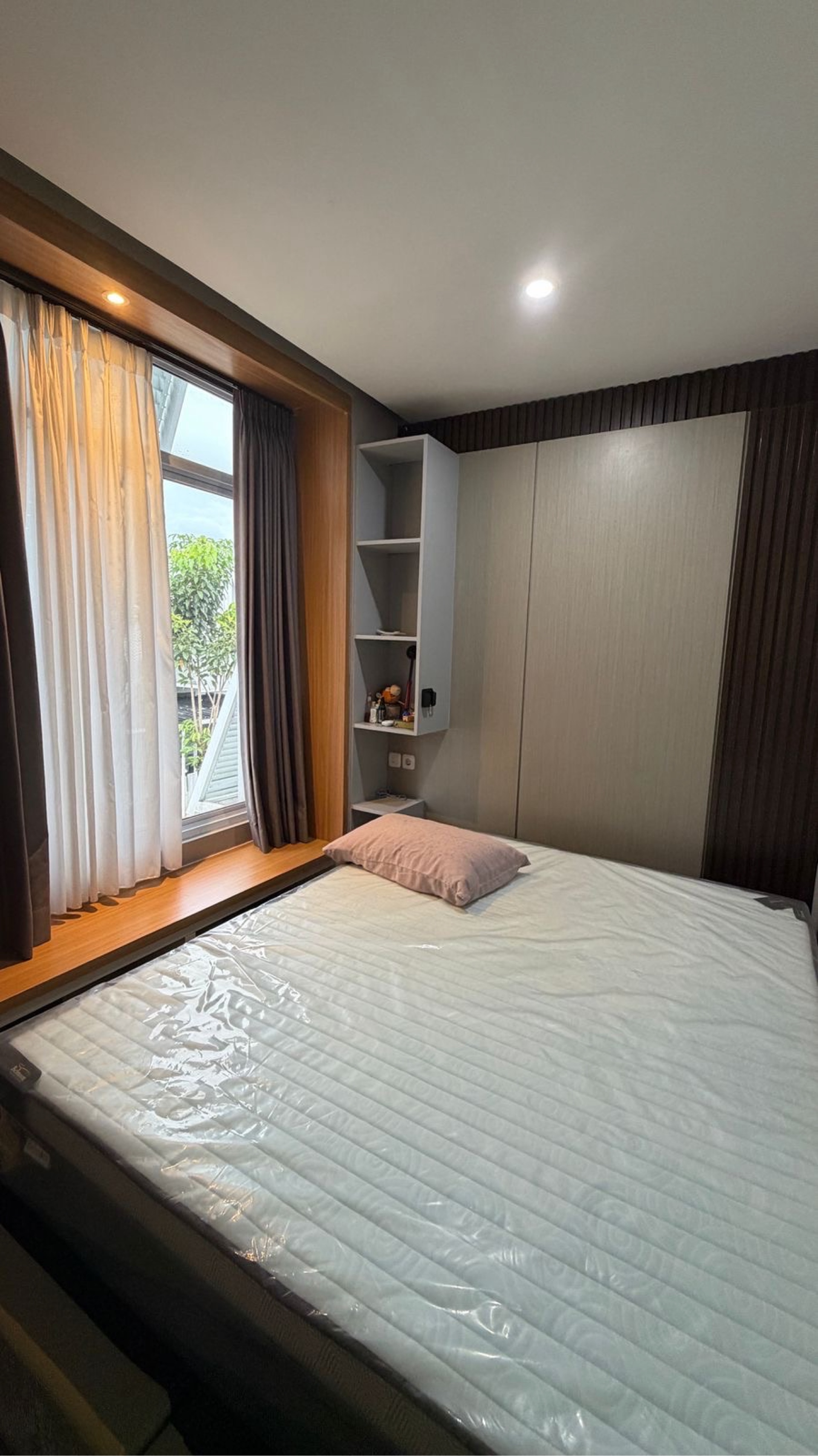 Rumah Disewa di Tangerang, foto 2 dari 10