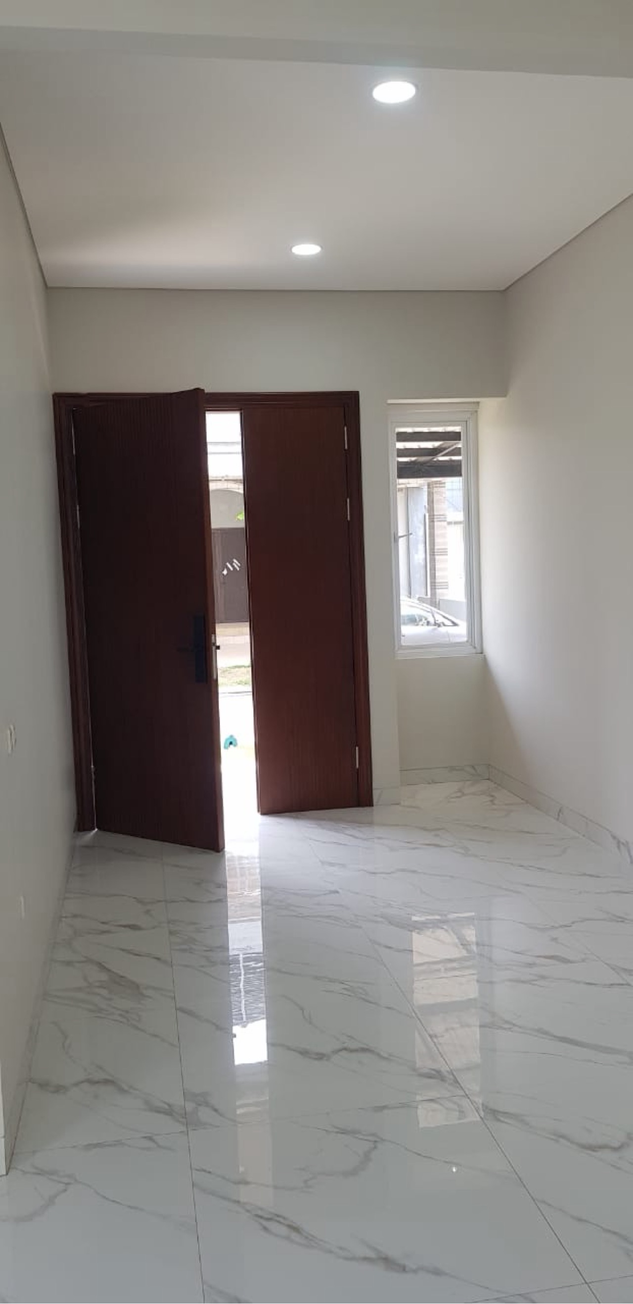 Rumah Dijual di Tangerang, foto 2 dari 10
