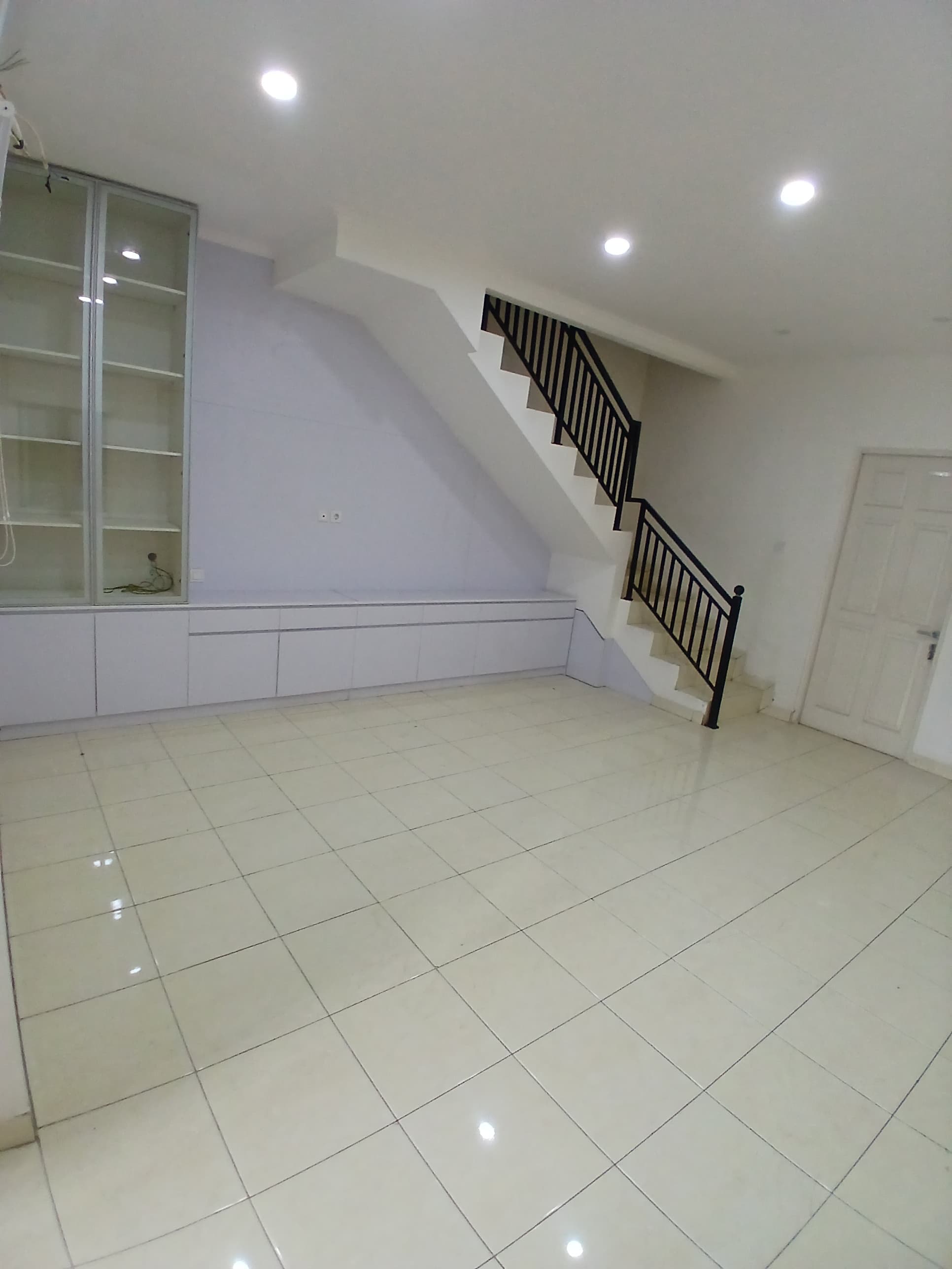 Rumah Dijual di Jakarta Barat, foto 3 dari 10