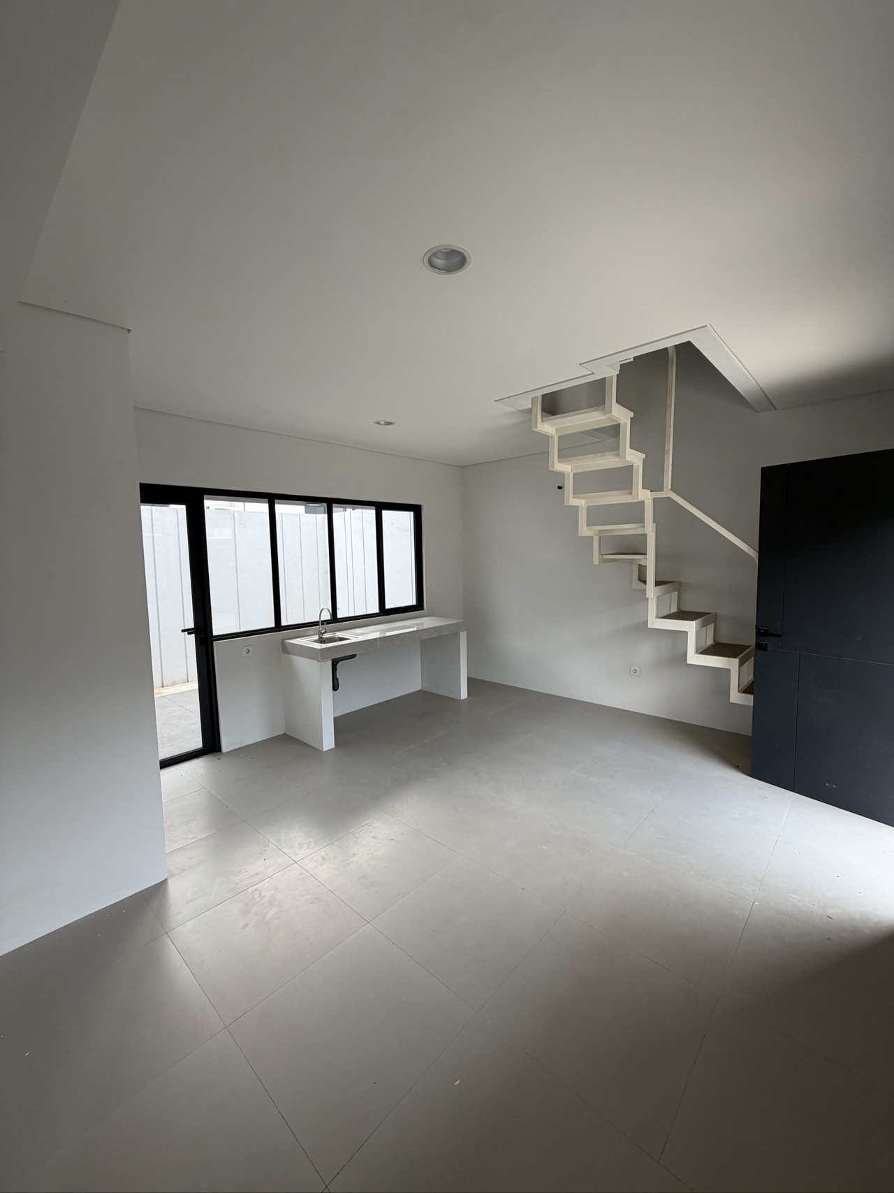 Rumah Disewa di Tangerang, foto 3 dari 10
