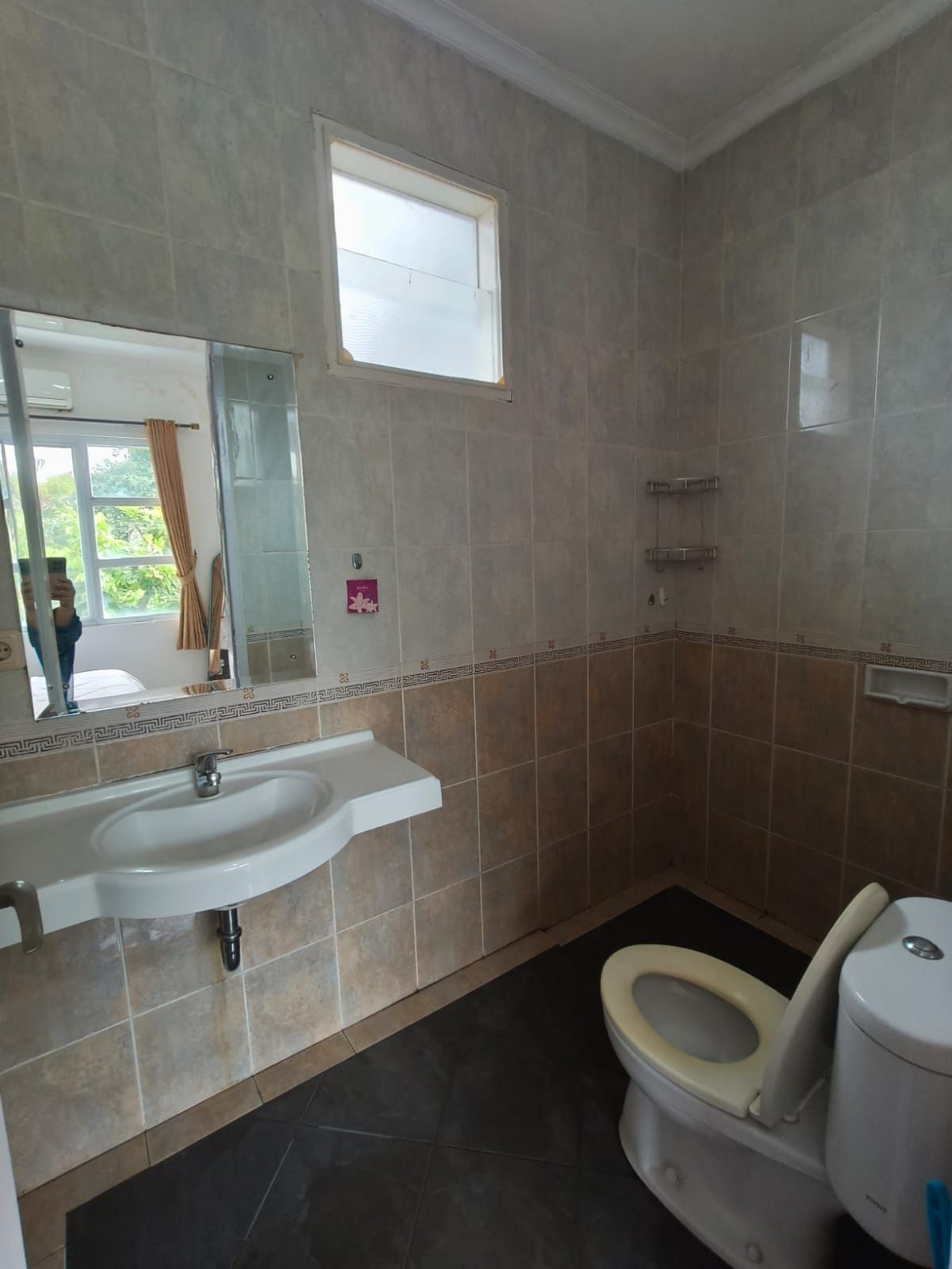 Rumah Disewa di Tangerang, foto 8 dari 10