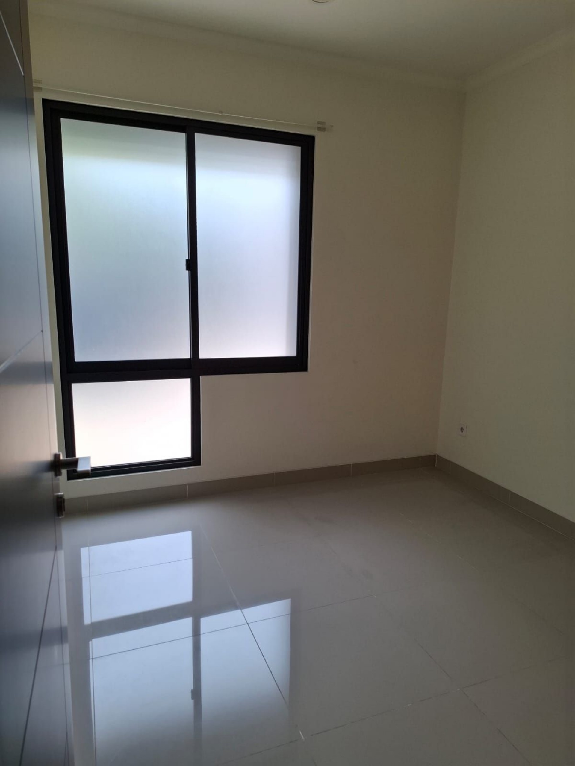 Rumah Disewa di Tangerang, foto 4 dari 7