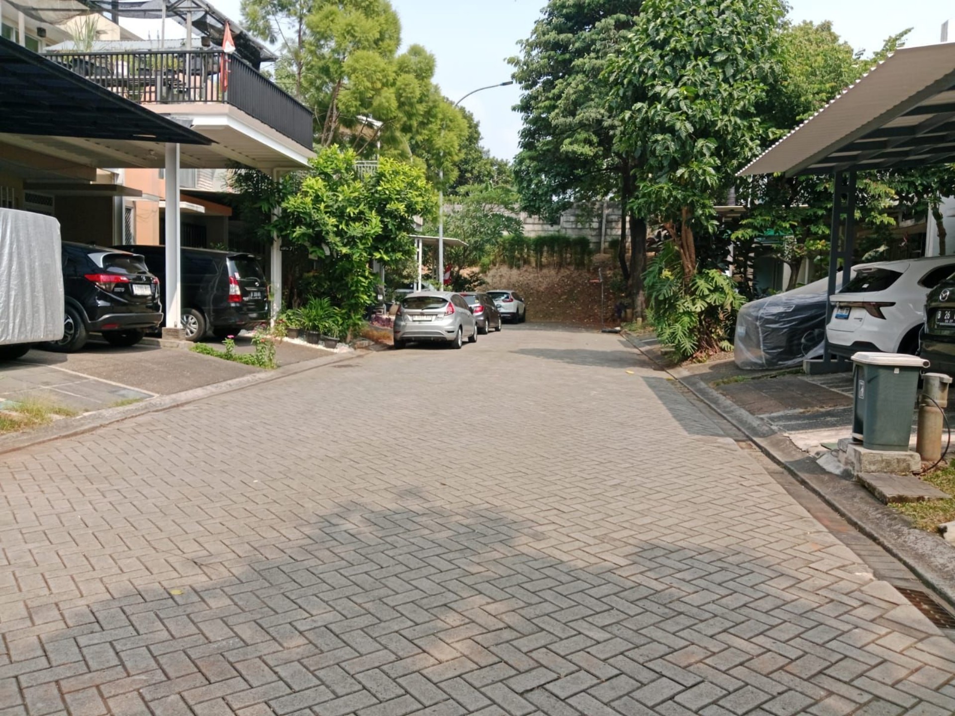 Rumah Dijual di Jakarta Barat, foto 1 dari 10
