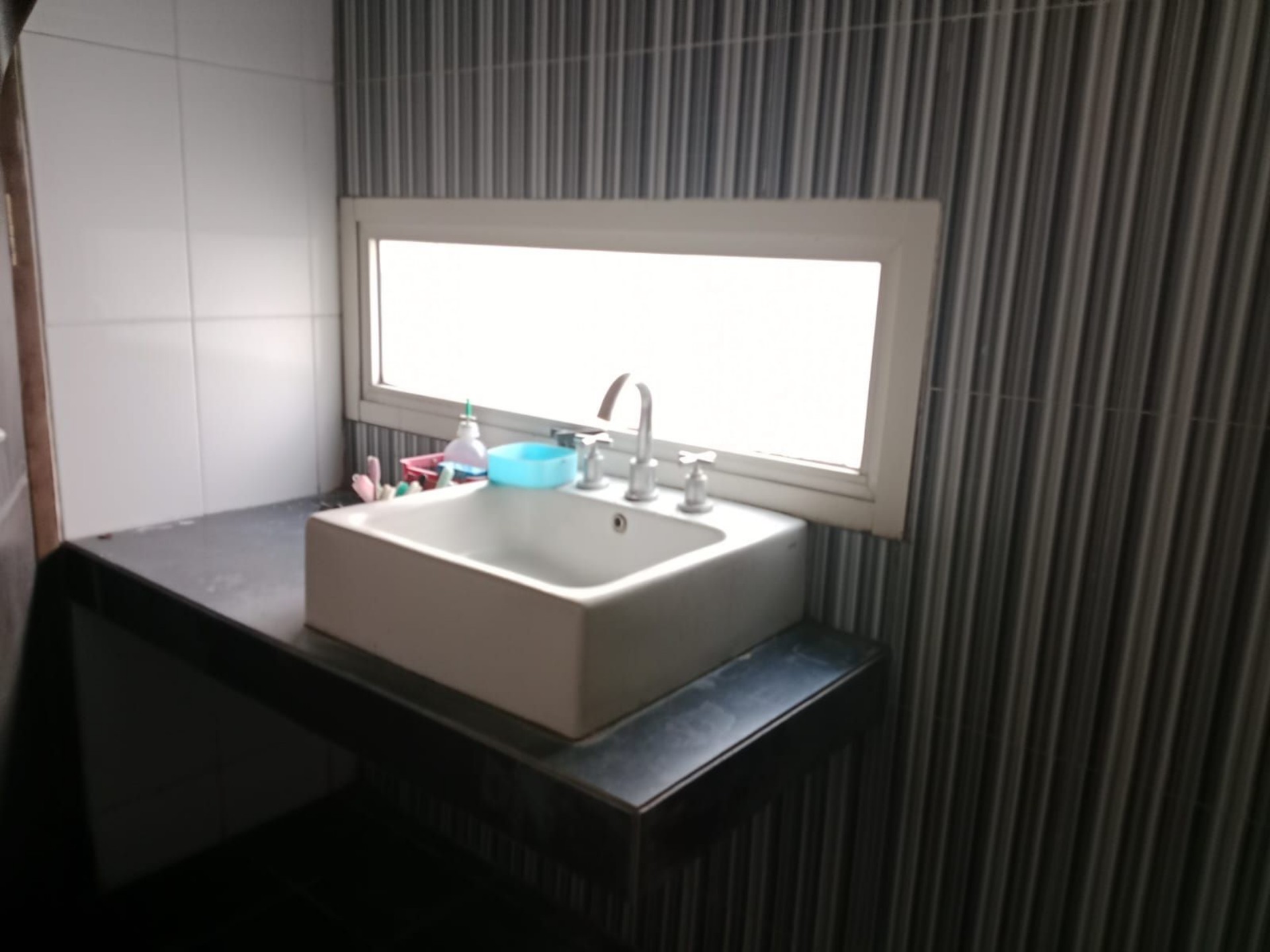 Rumah Dijual di Jakarta Barat, foto 1 dari 10